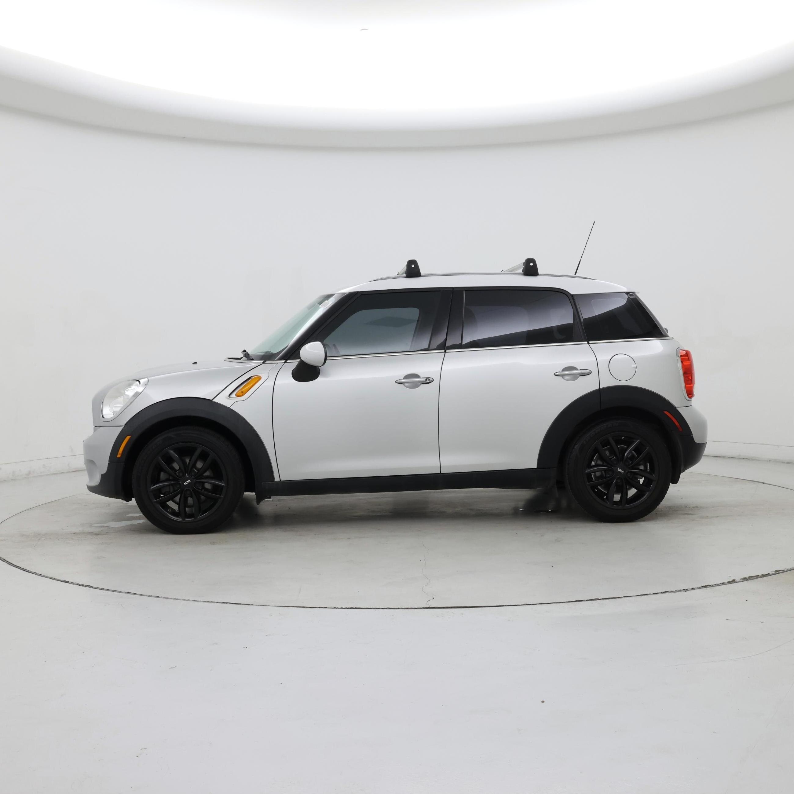Thumbnail: 2015 MINI Cooper Countryman - 3