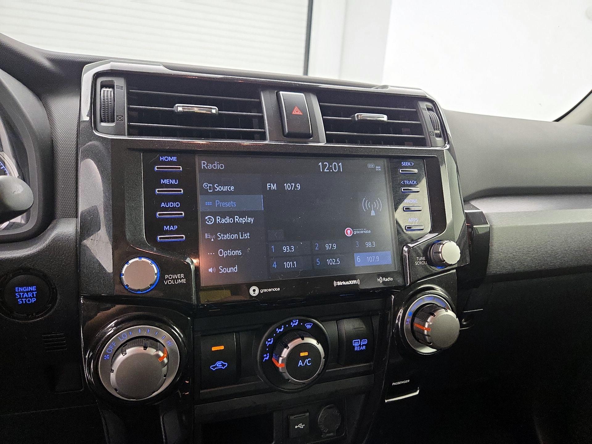 Thumbnail: 2021 Toyota 4Runner - 16