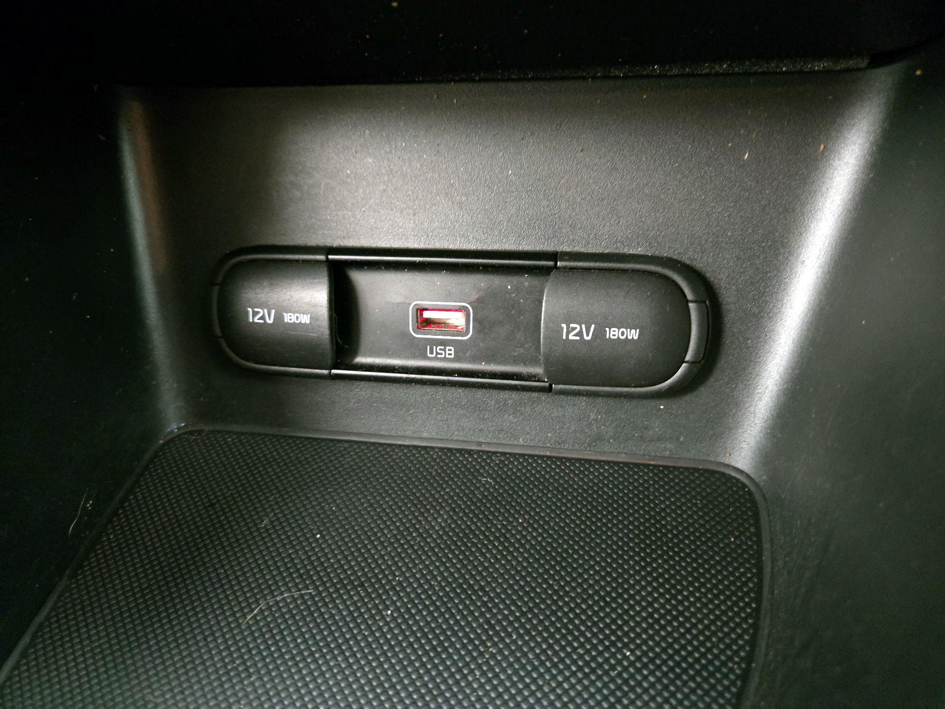 Thumbnail: 2021 Kia Sportage - 18