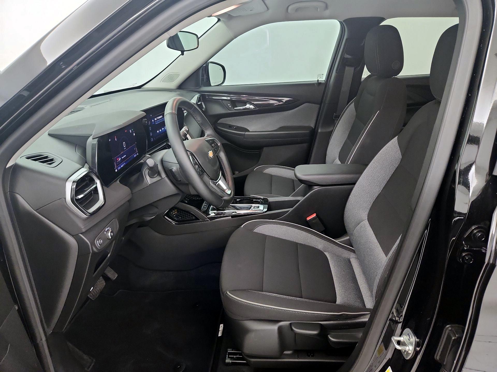 Thumbnail: 2024 Chevrolet TrailBlazer - 11