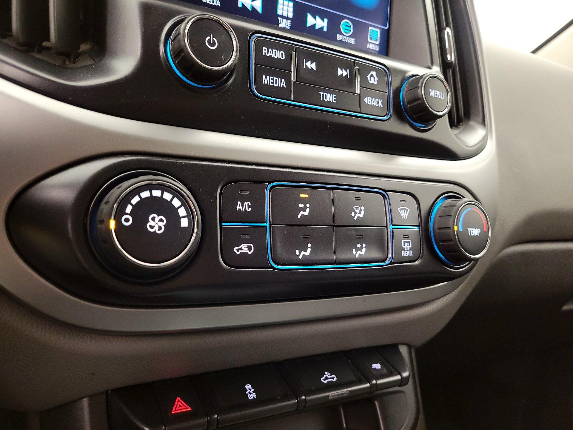 Thumbnail: 2016 Chevrolet Colorado - 17