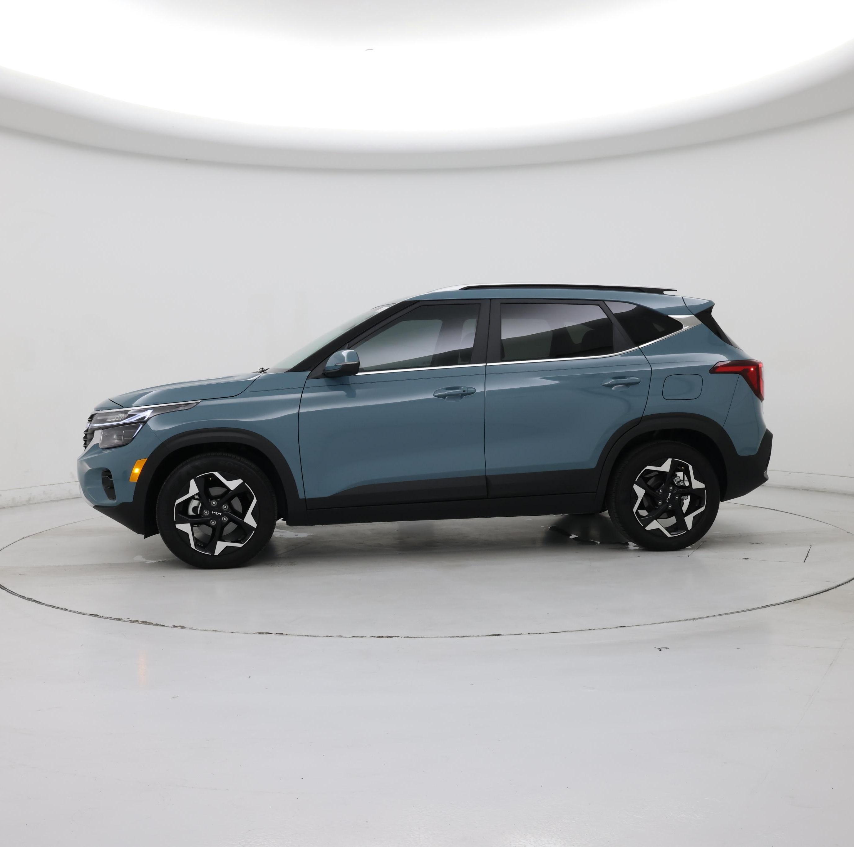 Thumbnail: 2024 Kia Seltos - 3