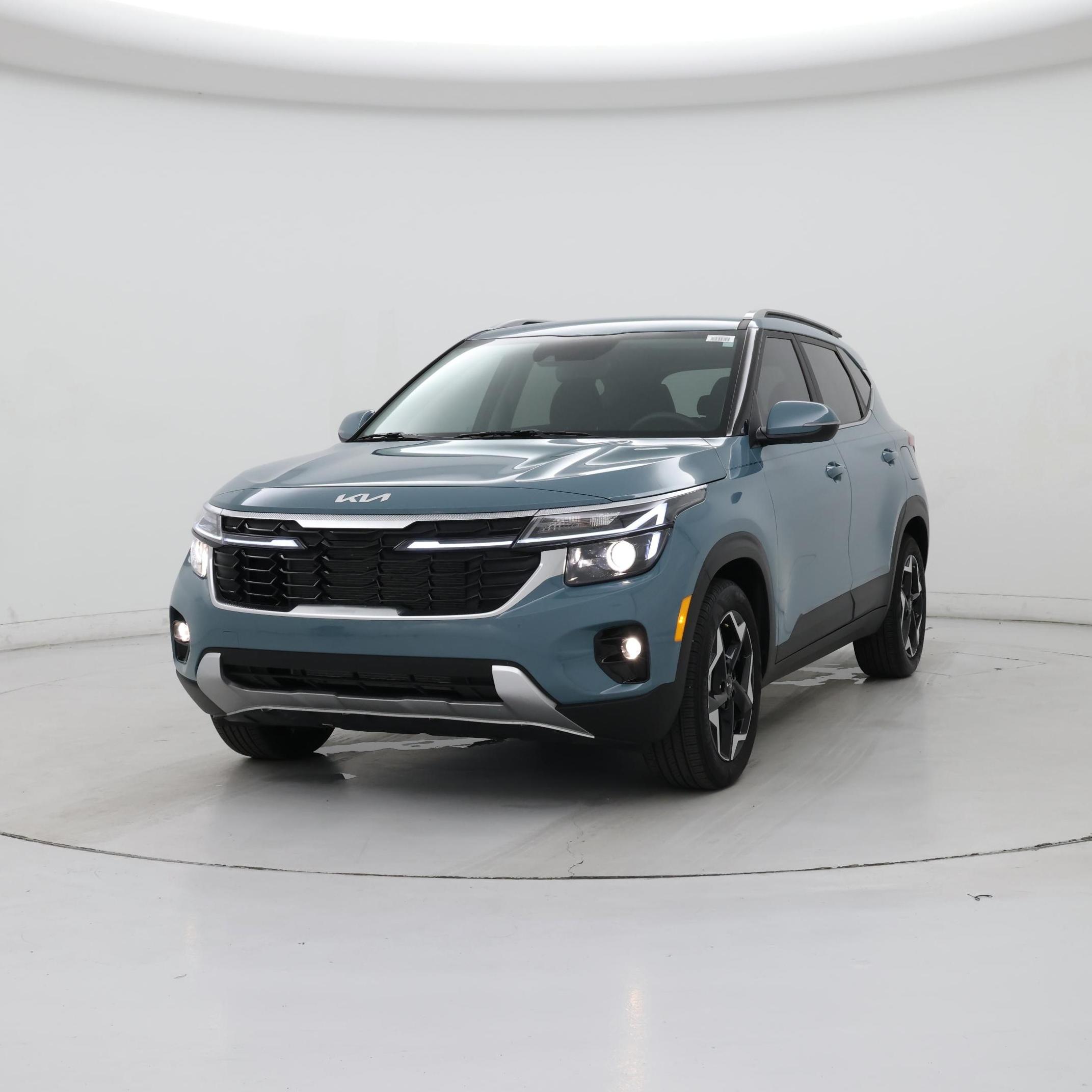 Thumbnail: 2024 Kia Seltos - 4