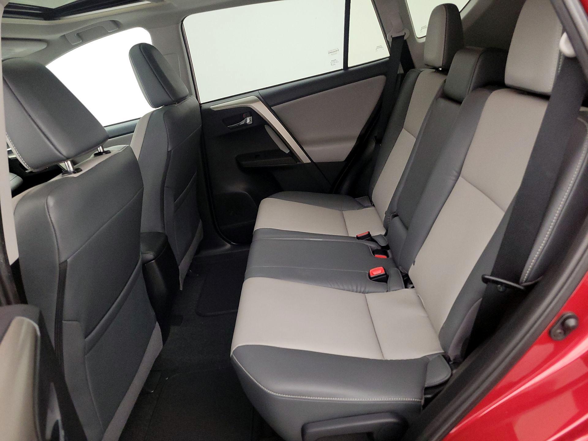 Thumbnail: 2015 Toyota RAV4 - 20