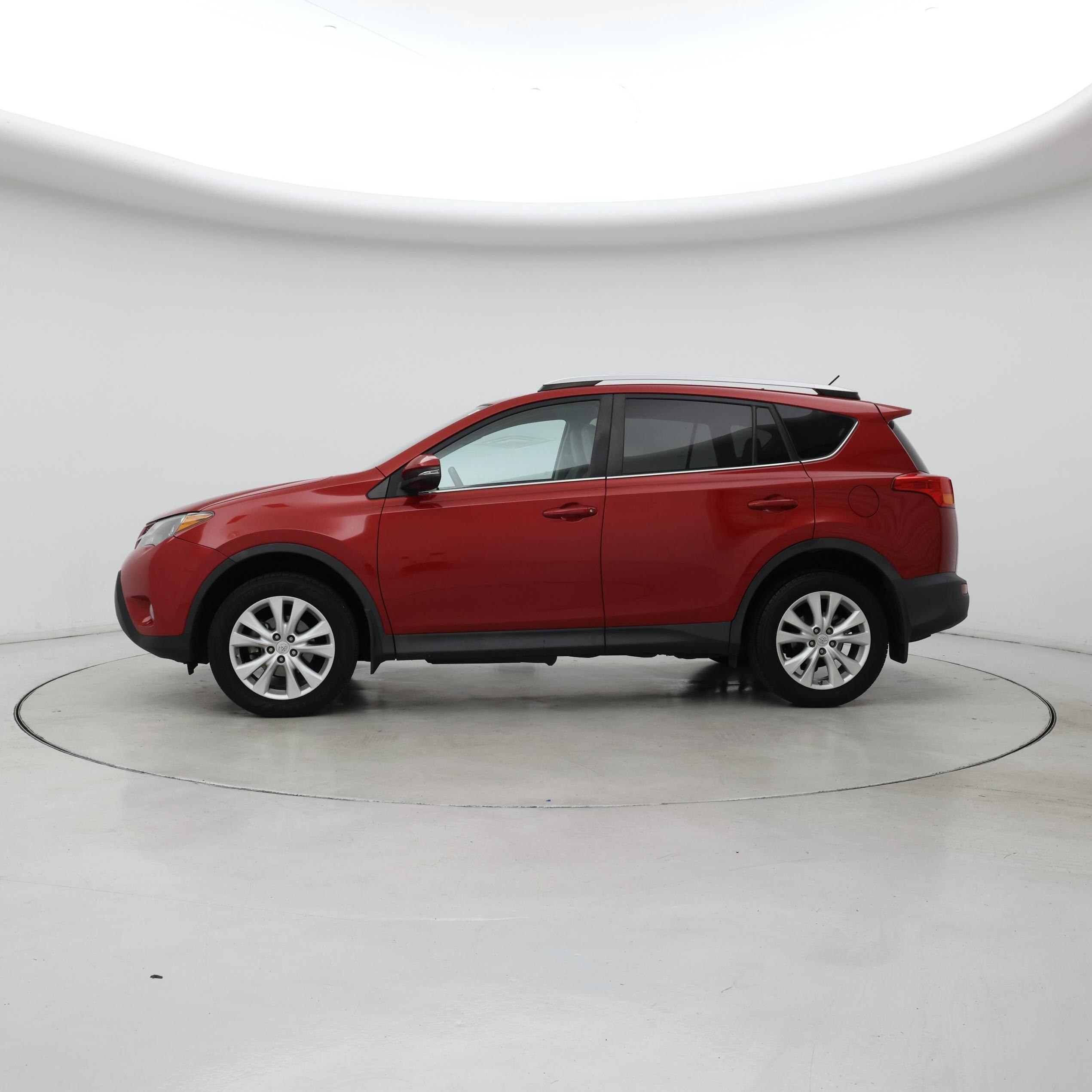 Thumbnail: 2015 Toyota RAV4 - 3