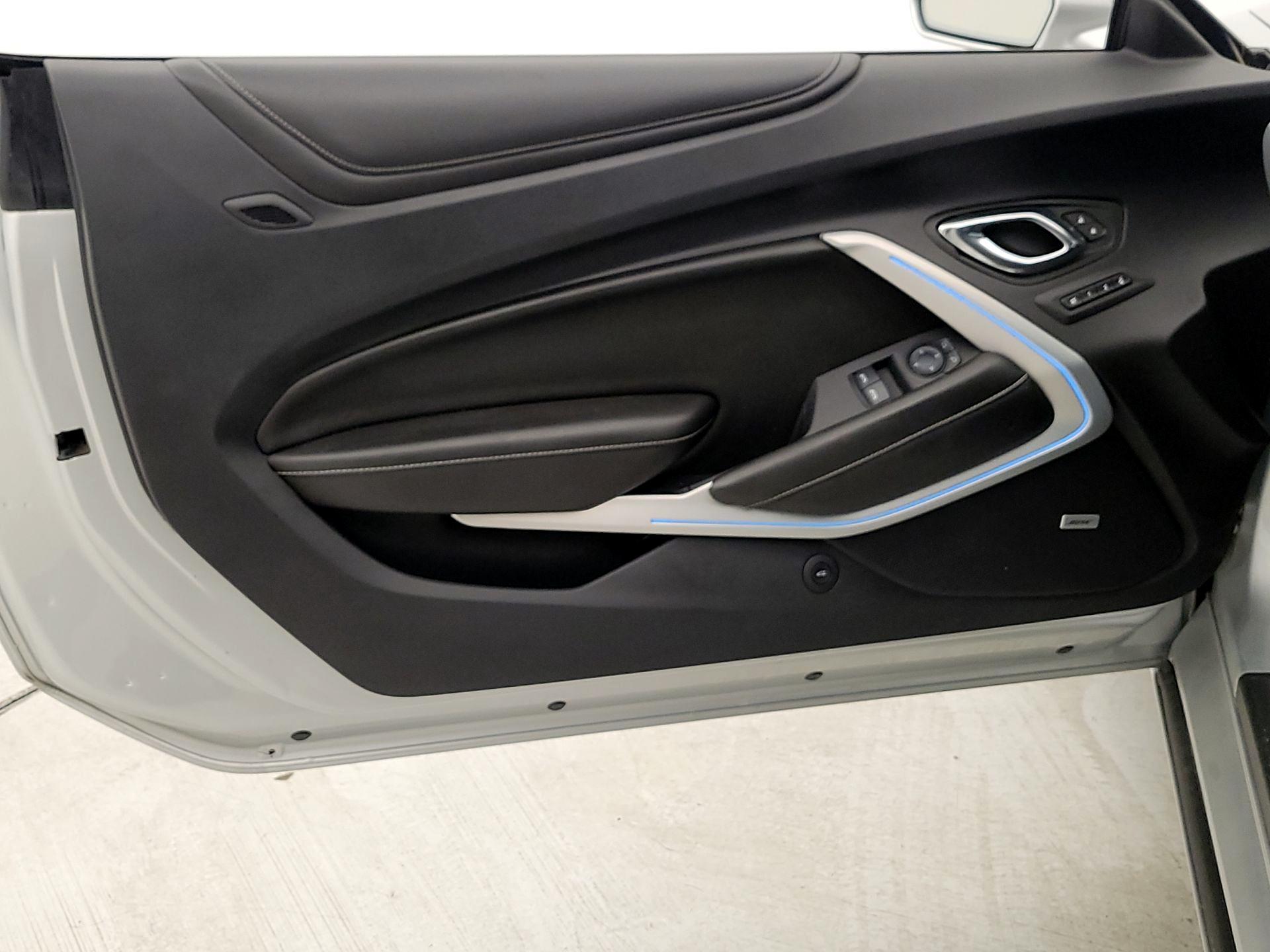 Thumbnail: 2016 Chevrolet Camaro - 12