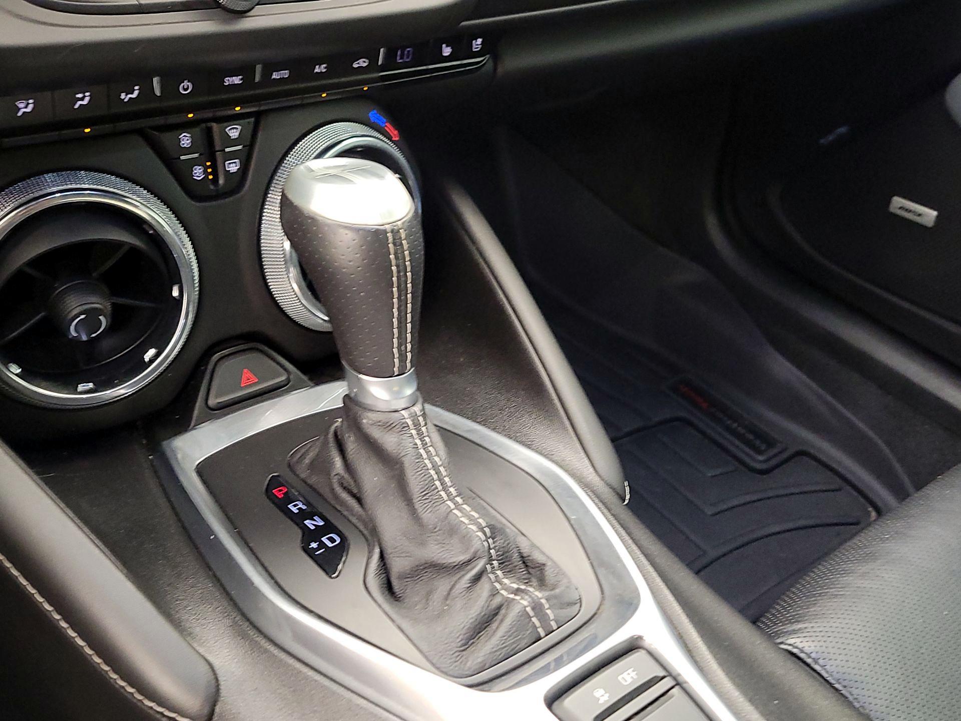 Thumbnail: 2016 Chevrolet Camaro - 17