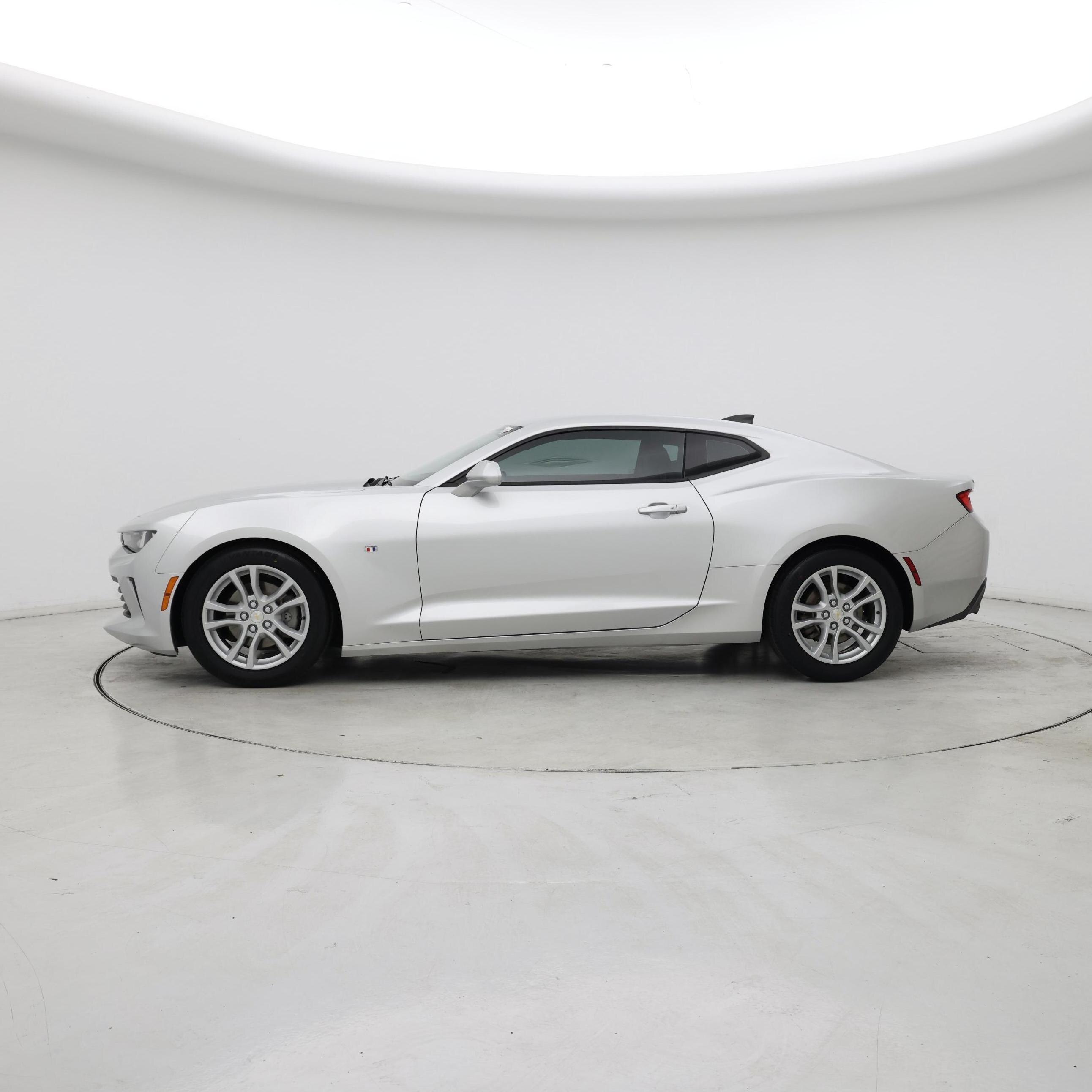 Thumbnail: 2016 Chevrolet Camaro - 3