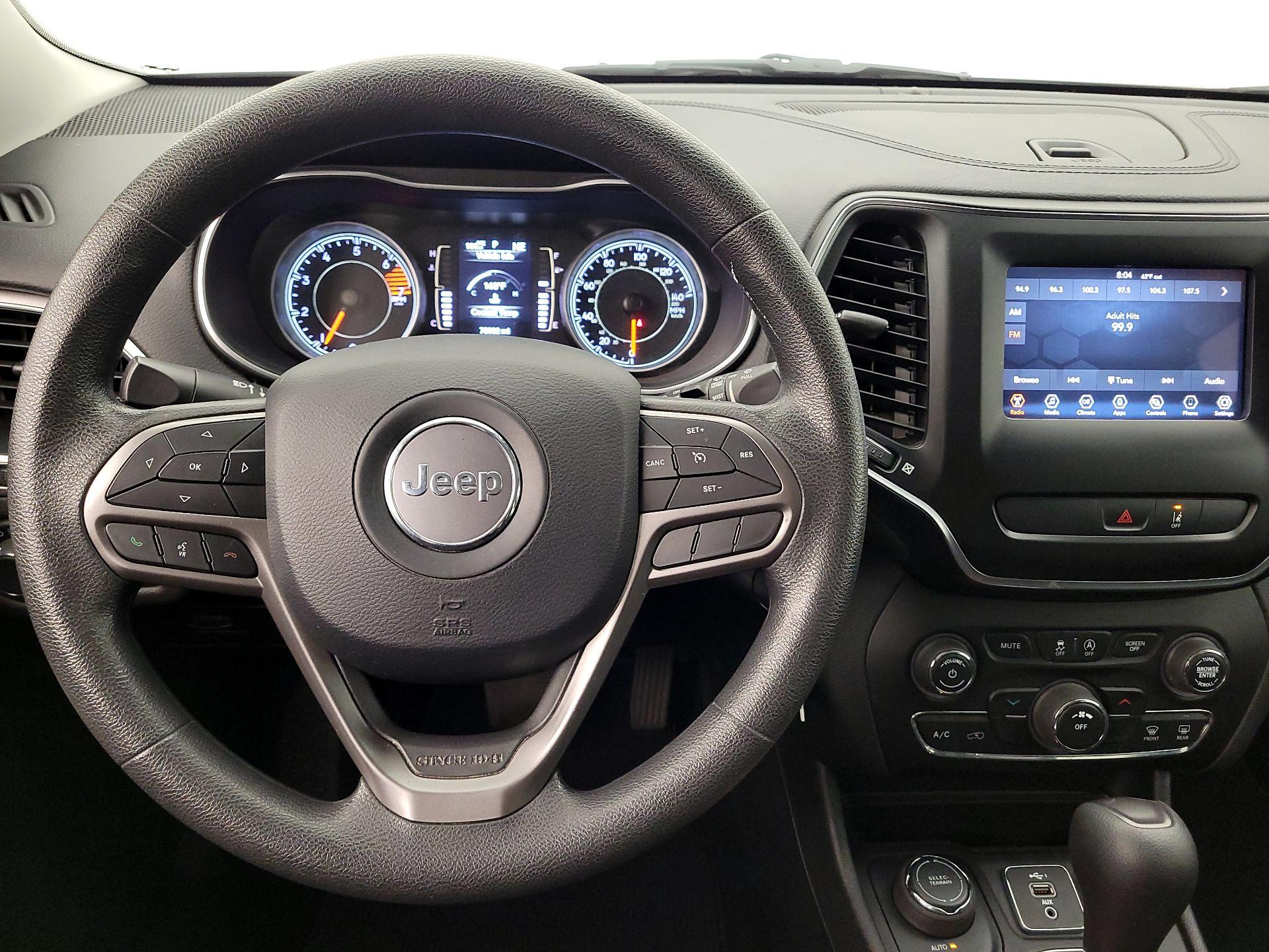 Thumbnail: 2021 Jeep Cherokee - 10
