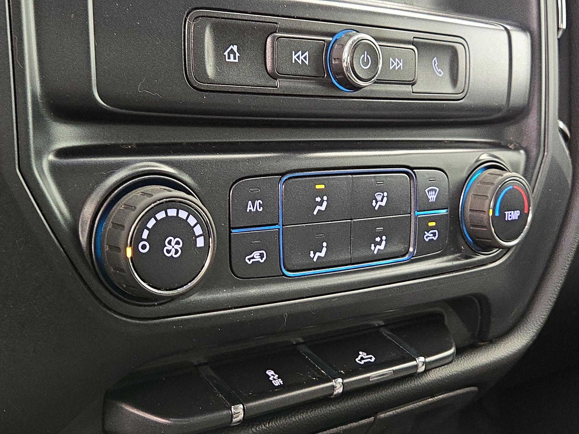 Thumbnail: 2018 Chevrolet Silverado 1500 - 16