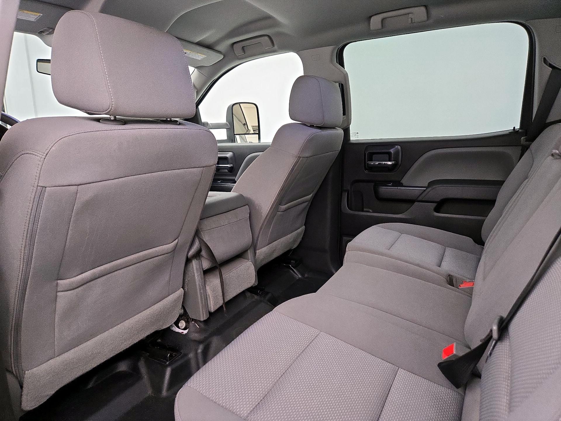 Thumbnail: 2018 Chevrolet Silverado 1500 - 19