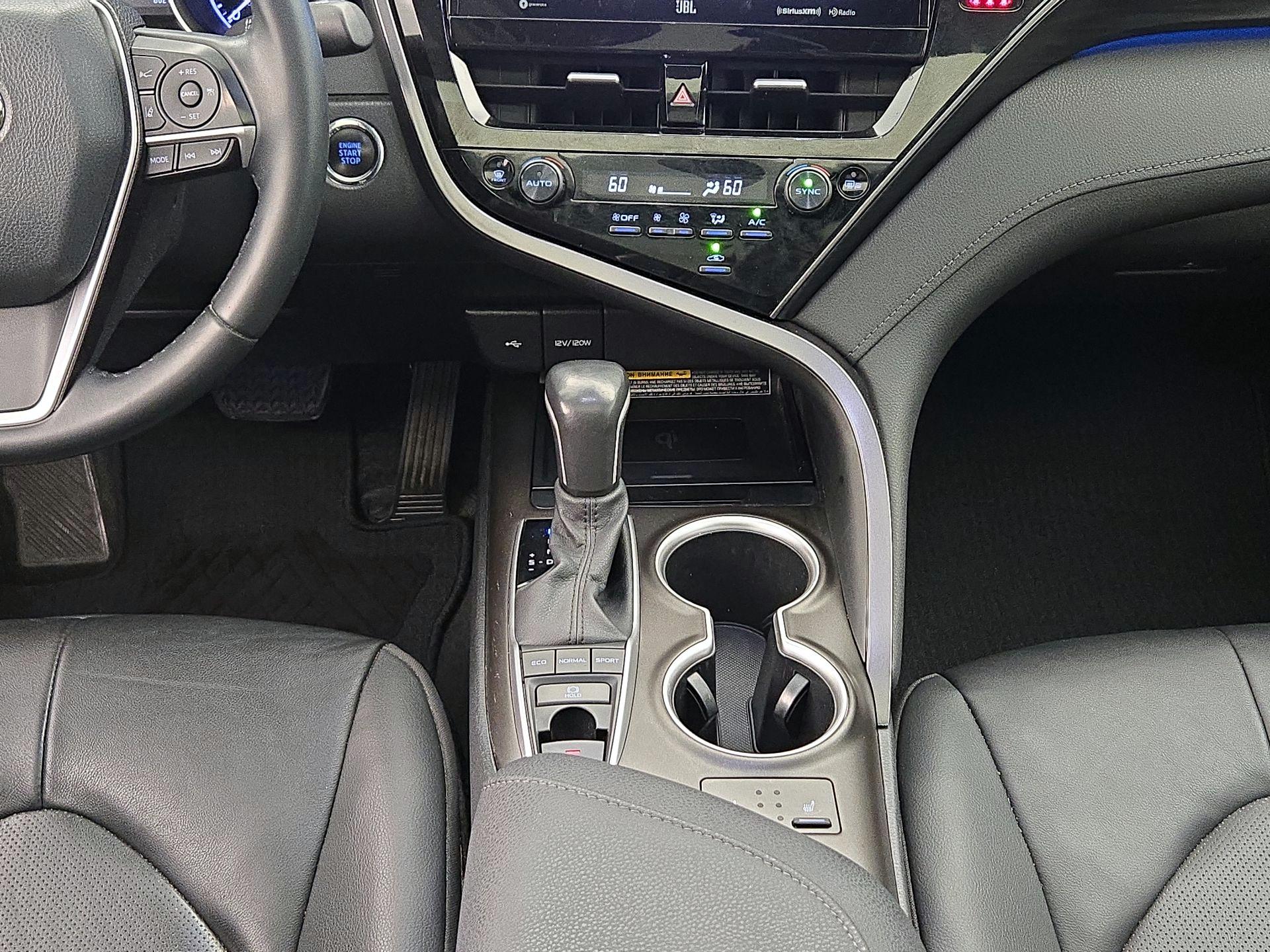 Thumbnail: 2021 Toyota Camry - 18