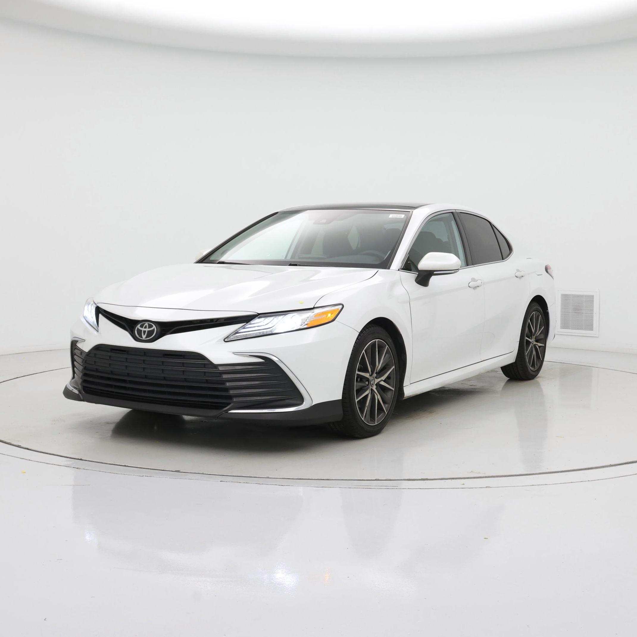 Thumbnail: 2021 Toyota Camry - 4