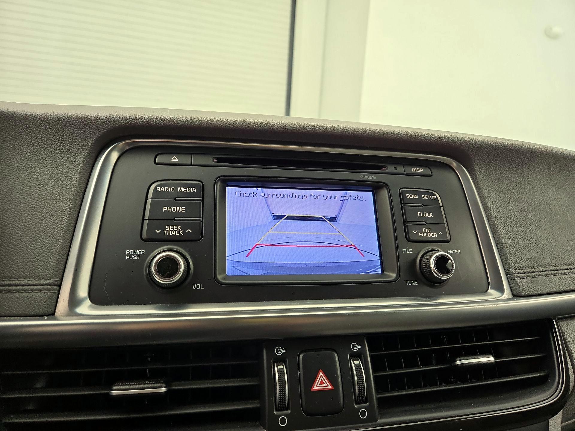 Thumbnail: 2016 Kia Optima - 14