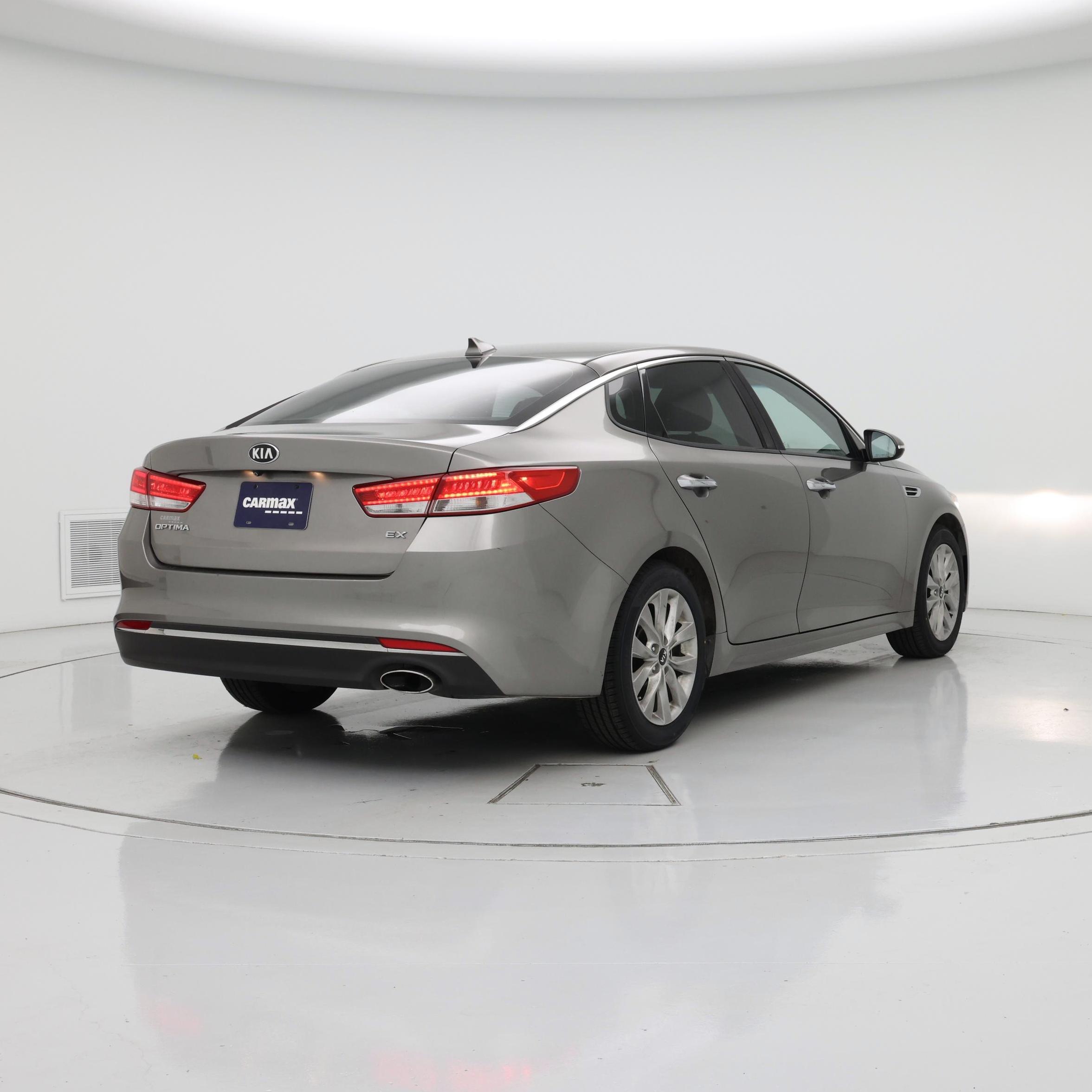 Thumbnail: 2016 Kia Optima - 8