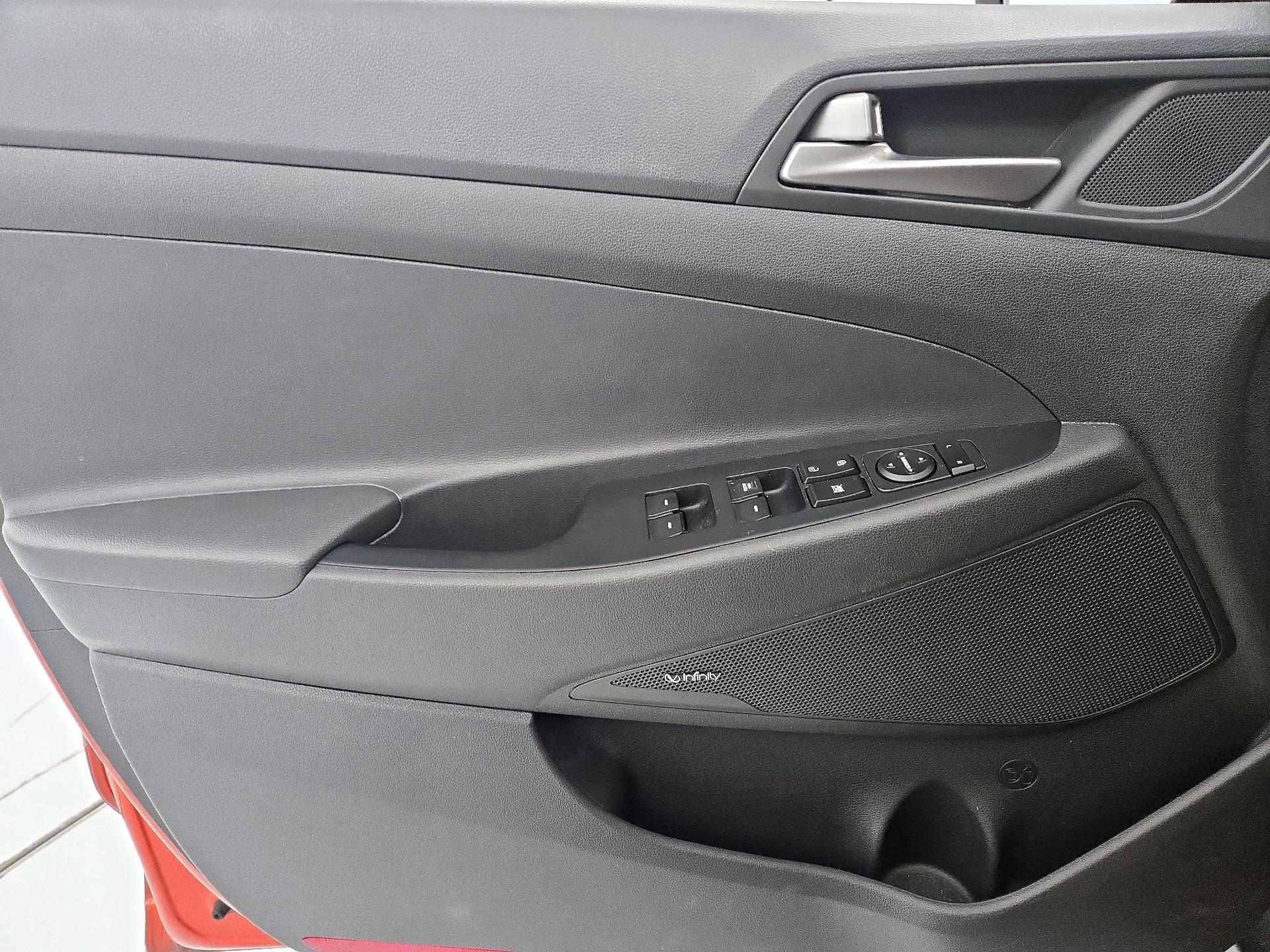 Thumbnail: 2018 Hyundai Tucson - 12