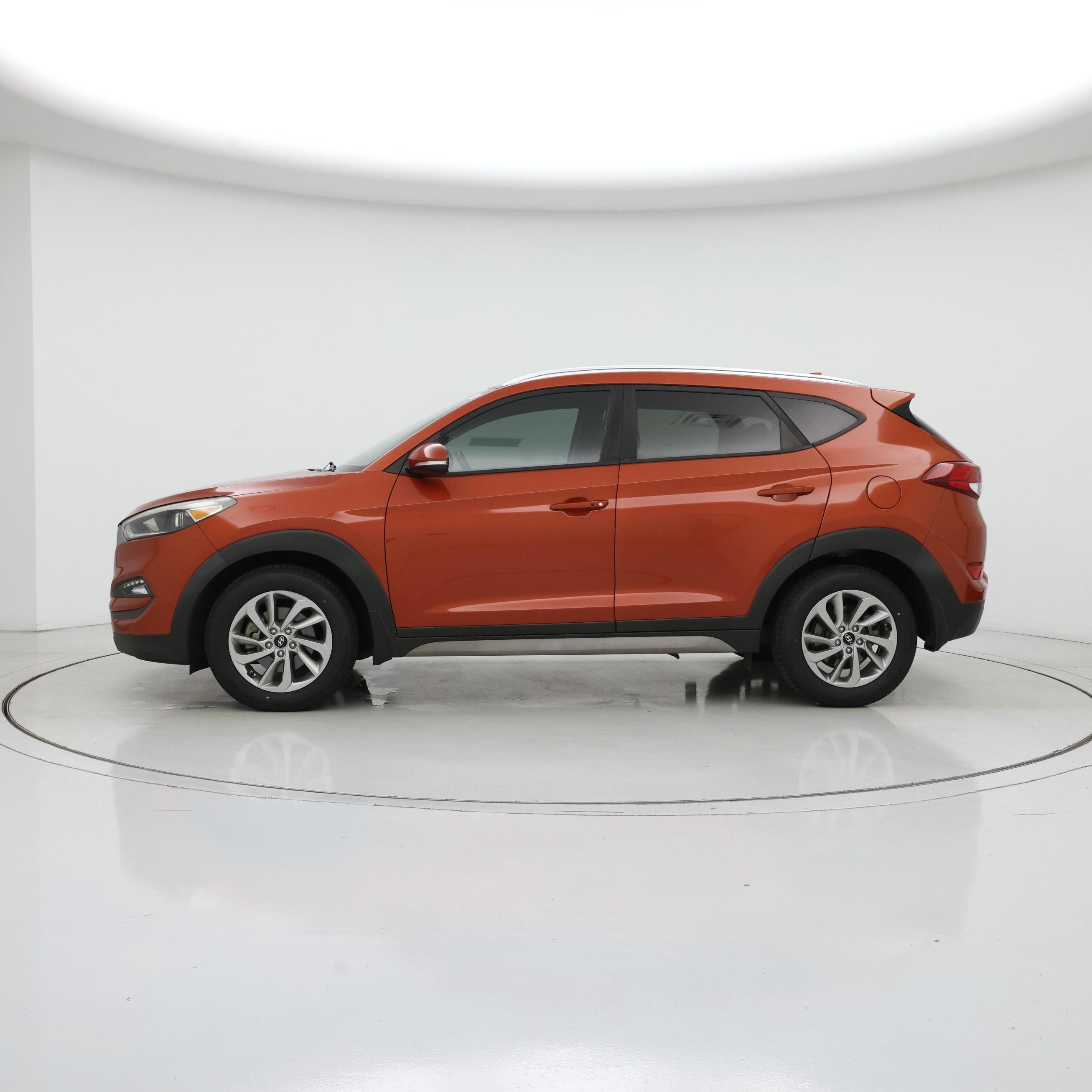 Thumbnail: 2018 Hyundai Tucson - 3