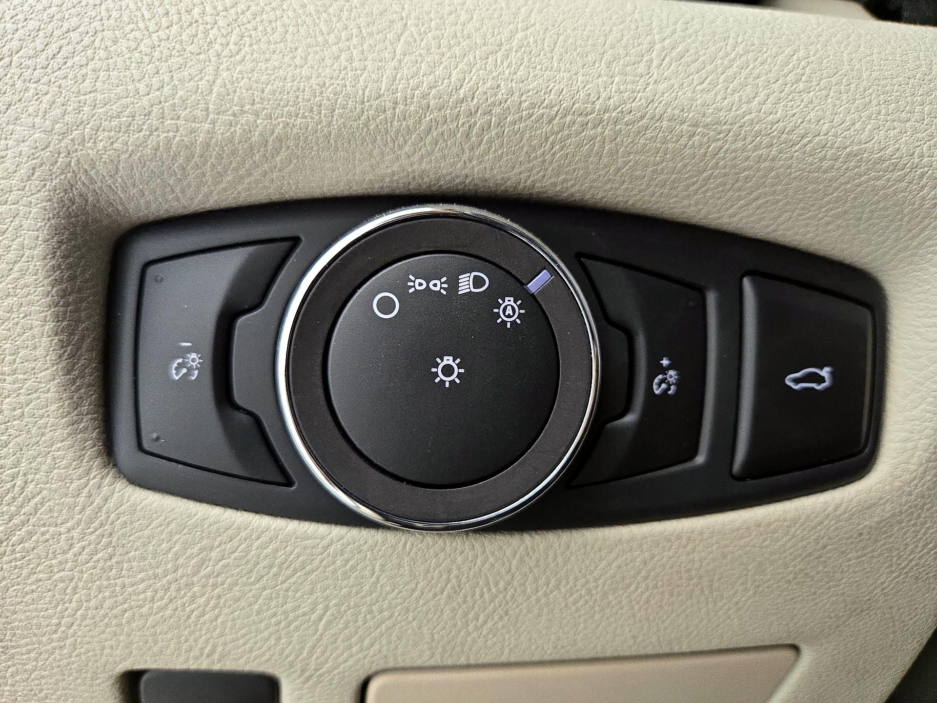 Thumbnail: 2019 Lincoln Continental - 13