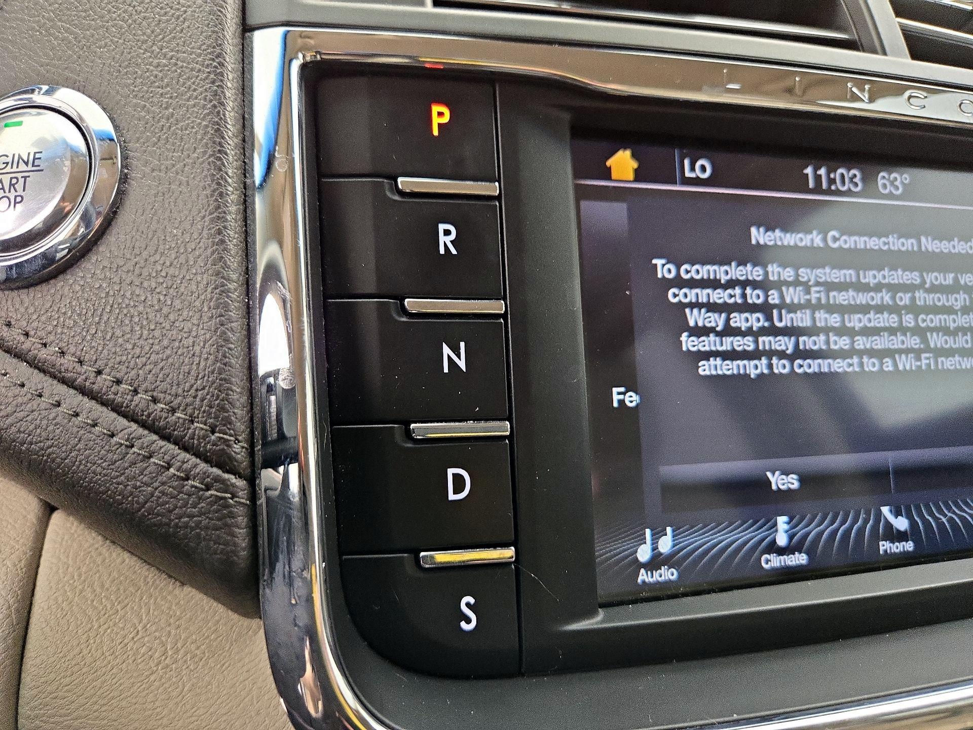 Thumbnail: 2019 Lincoln Continental - 17