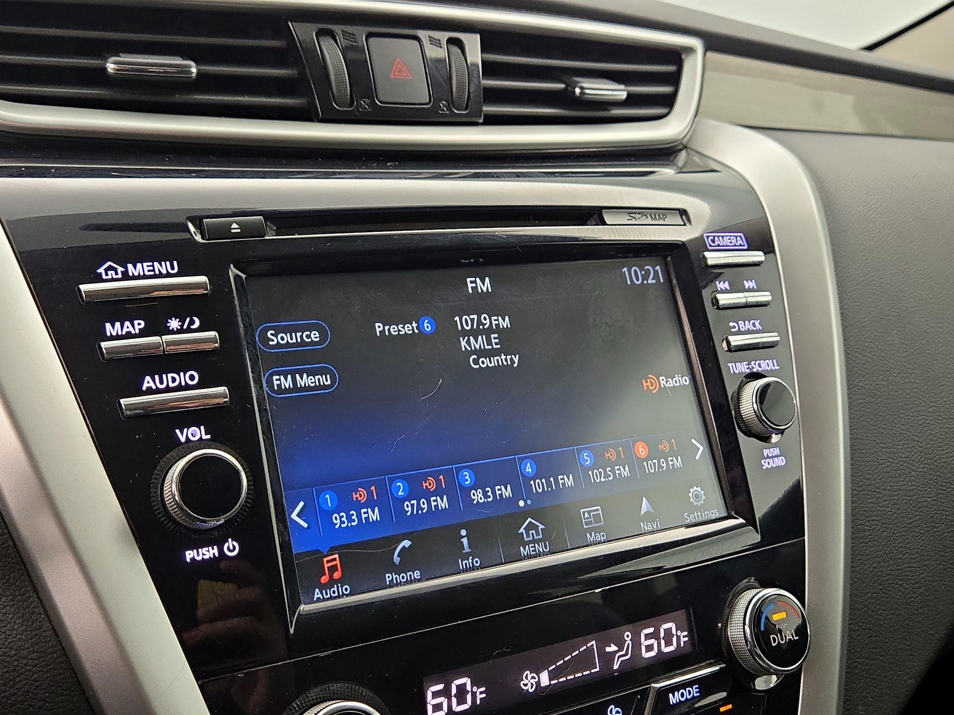 Thumbnail: 2015 Nissan Murano - 16