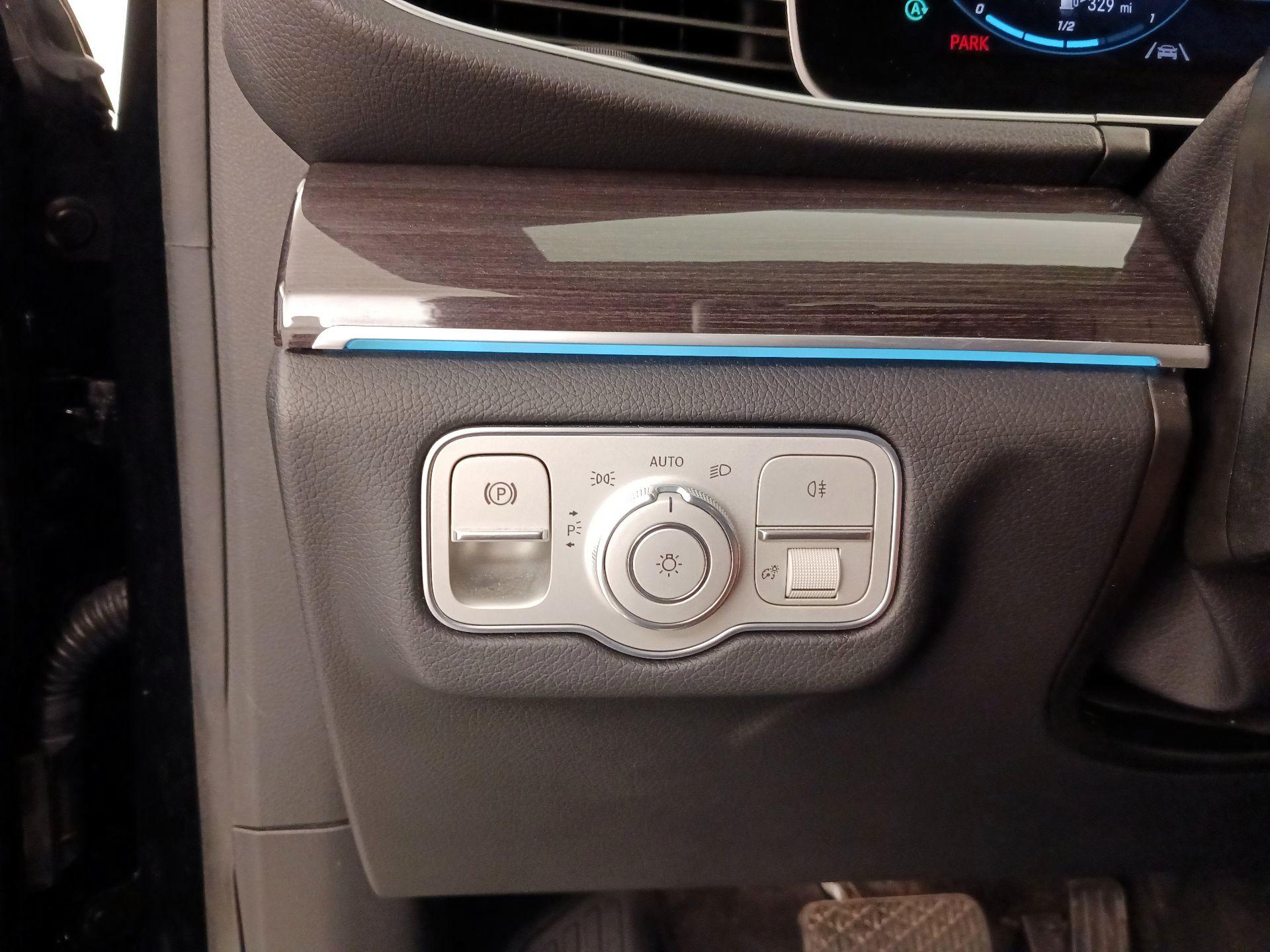 Thumbnail: 2021 Mercedes-Benz GLE - 13