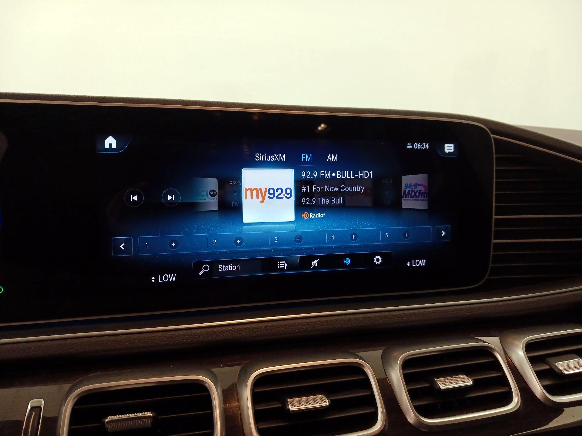 Thumbnail: 2021 Mercedes-Benz GLE - 16