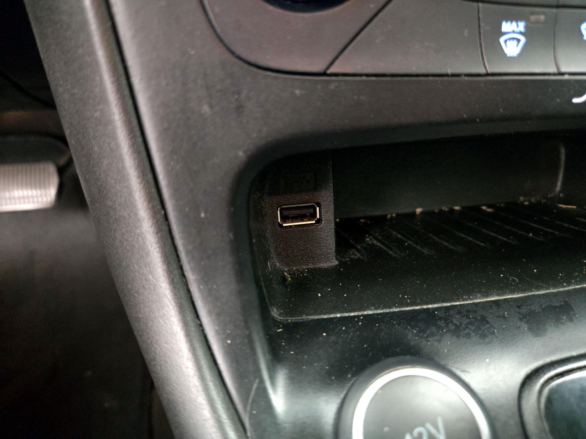 Thumbnail: 2018 Ford Focus - 18