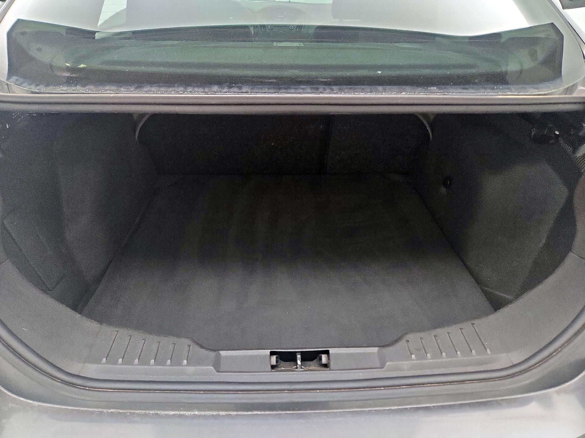 Thumbnail: 2018 Ford Focus - 20