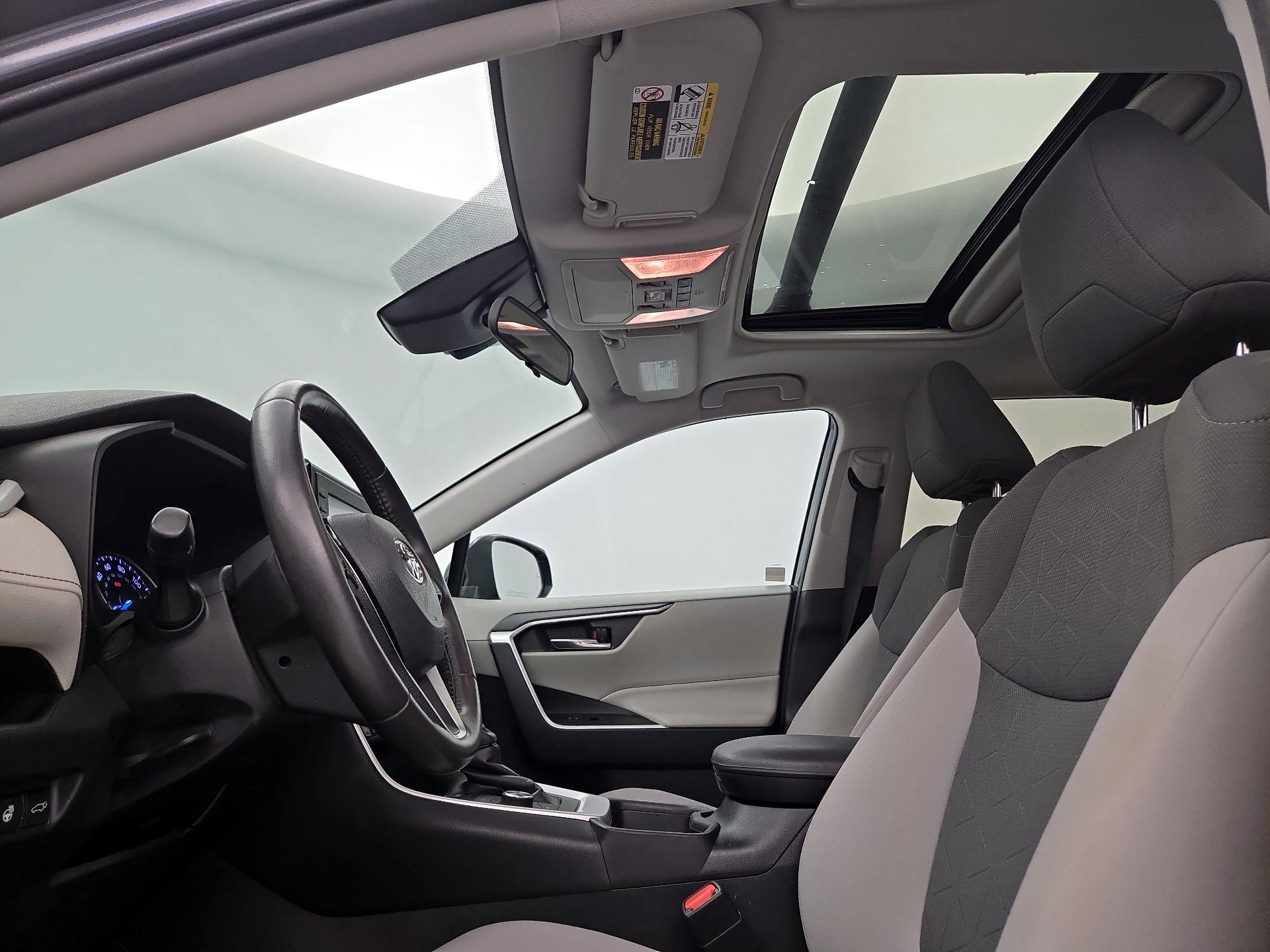 Thumbnail: 2020 Toyota RAV4 - 19