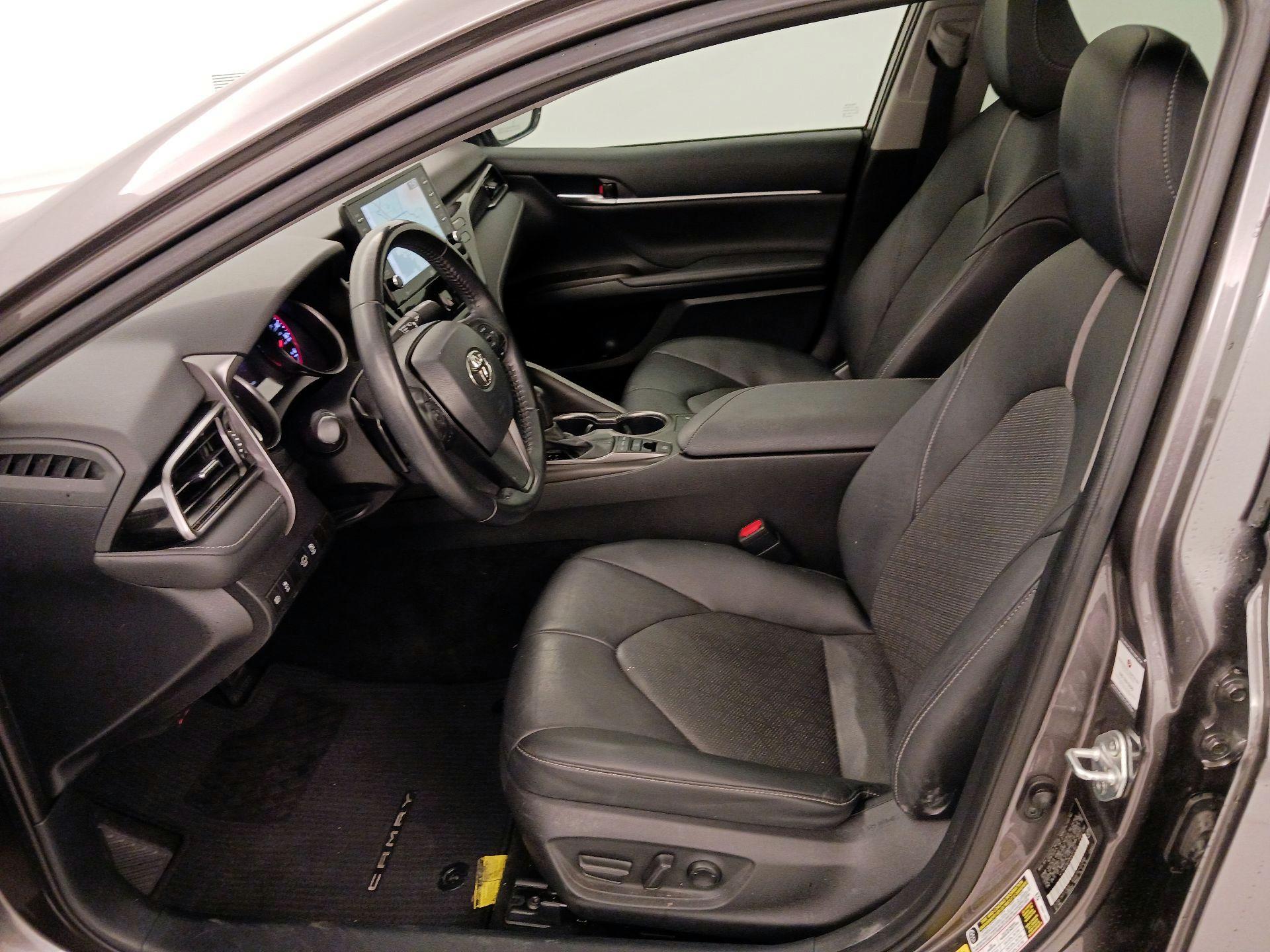 Thumbnail: 2021 Toyota Camry - 11