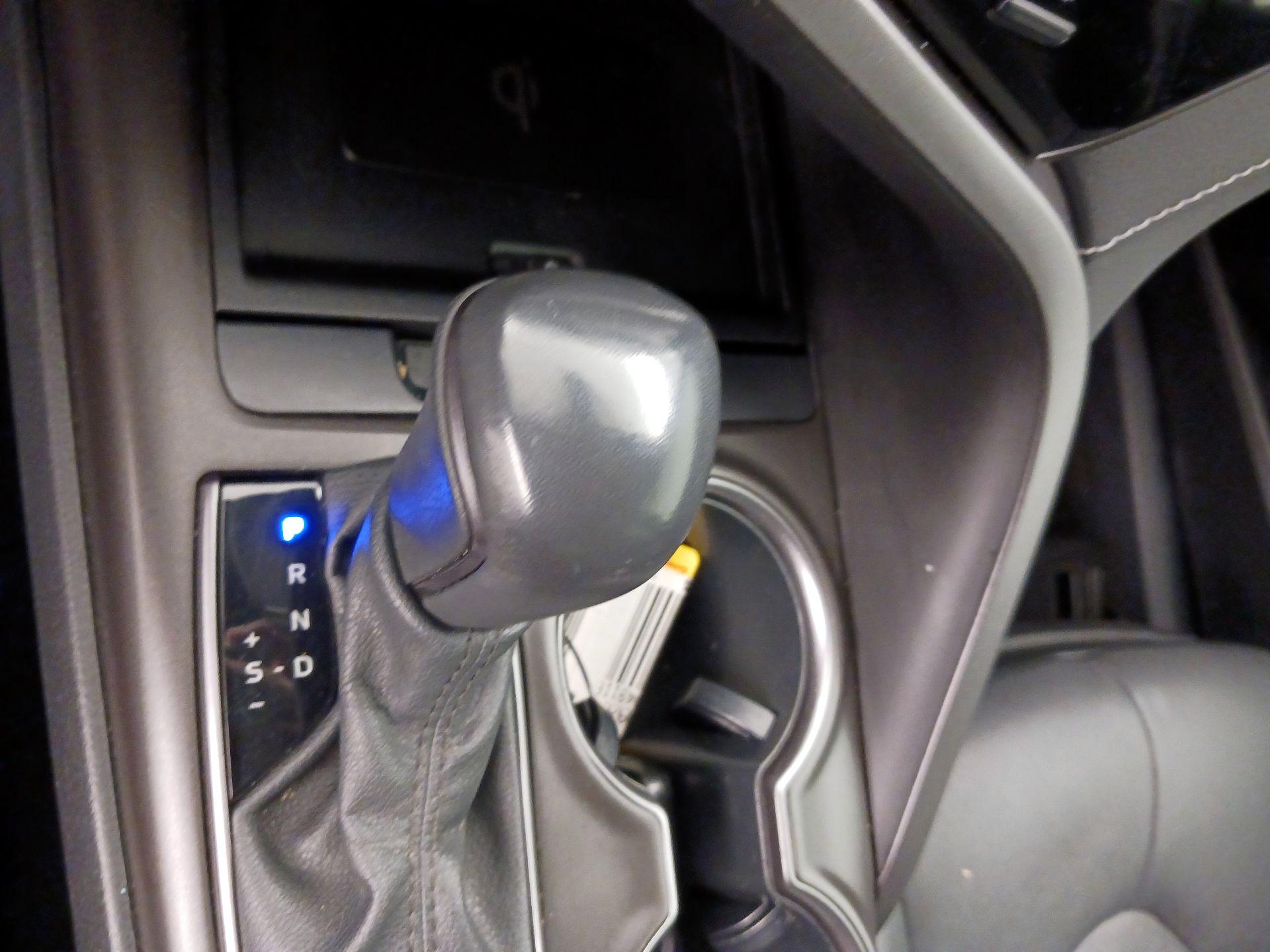 Thumbnail: 2021 Toyota Camry - 18