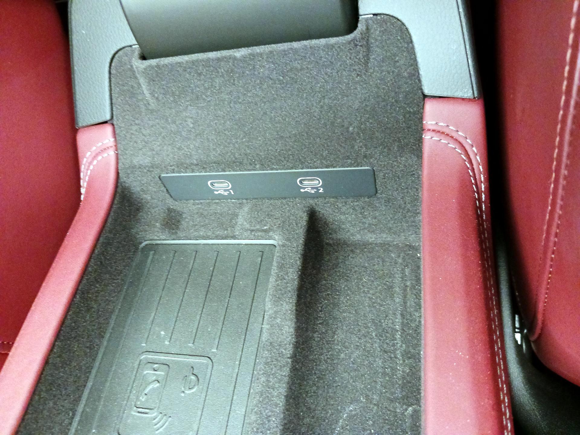 Thumbnail: 2023 Audi S6 - 19