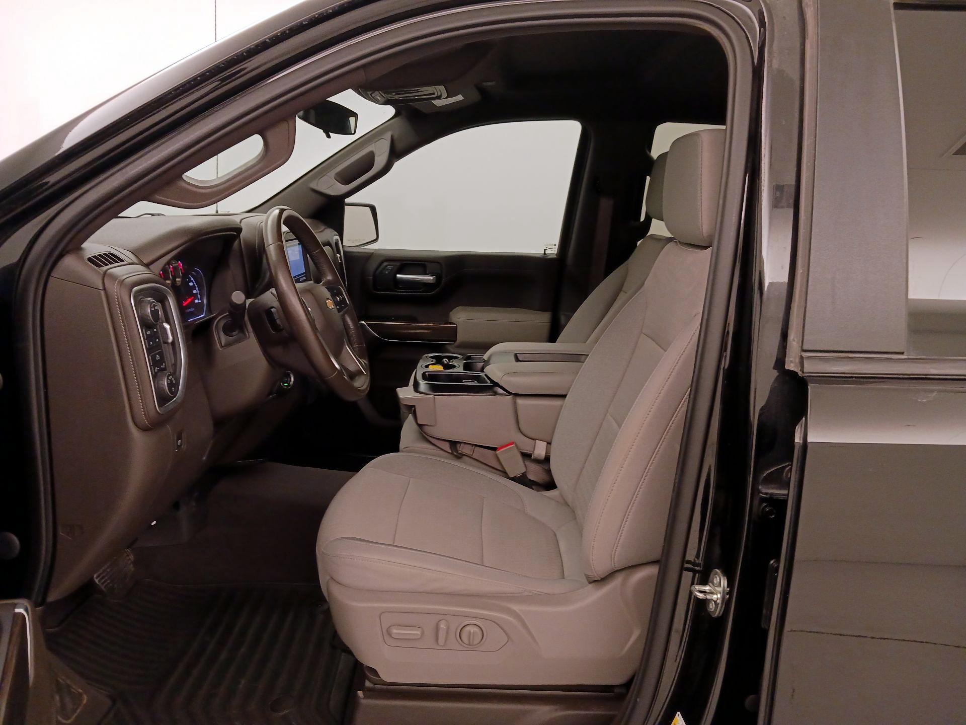 Thumbnail: 2020 Chevrolet Silverado 1500 - 11