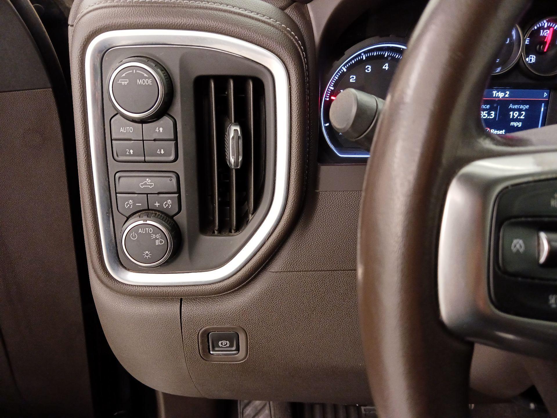 Thumbnail: 2020 Chevrolet Silverado 1500 - 13