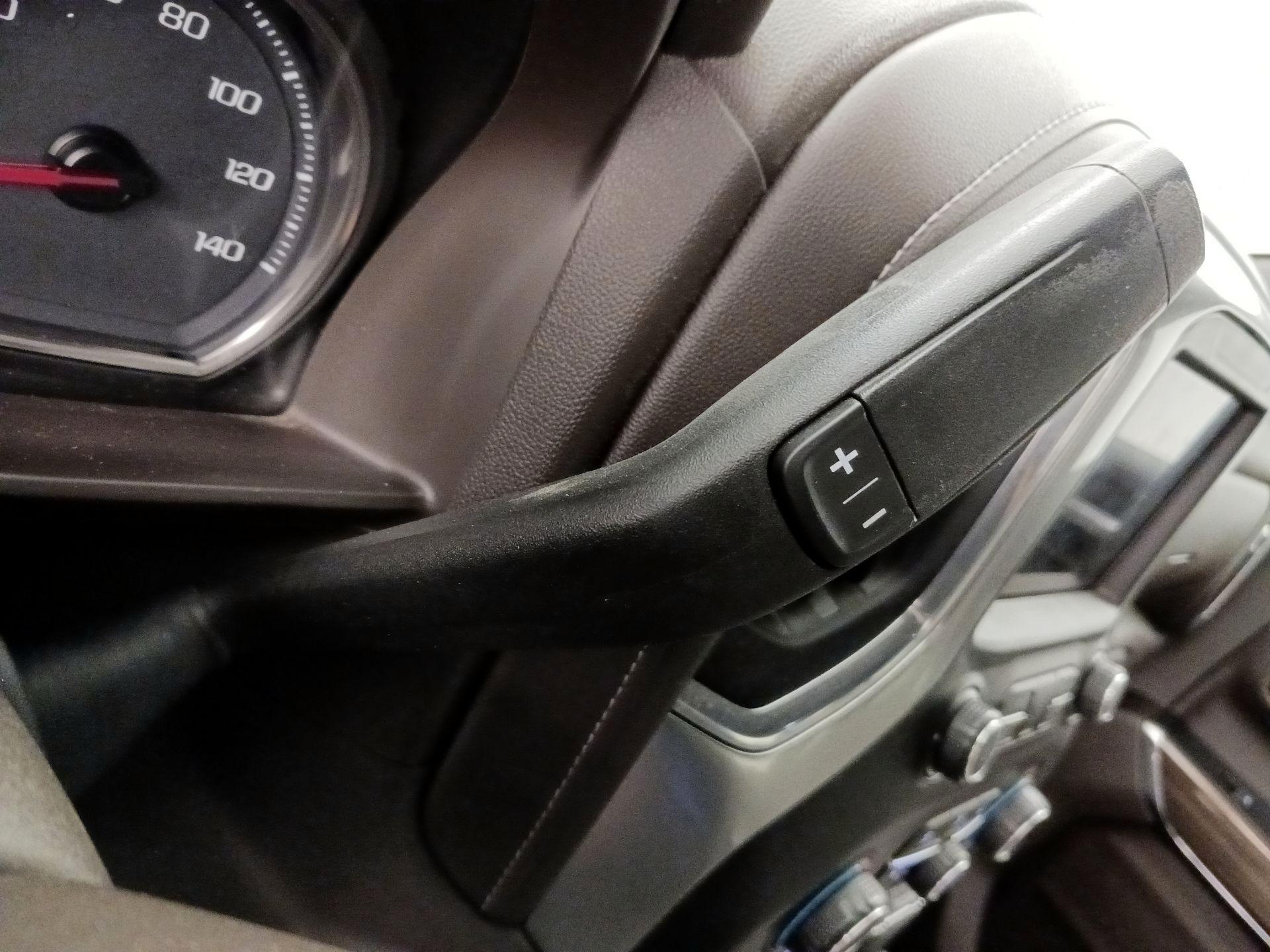 Thumbnail: 2020 Chevrolet Silverado 1500 - 17