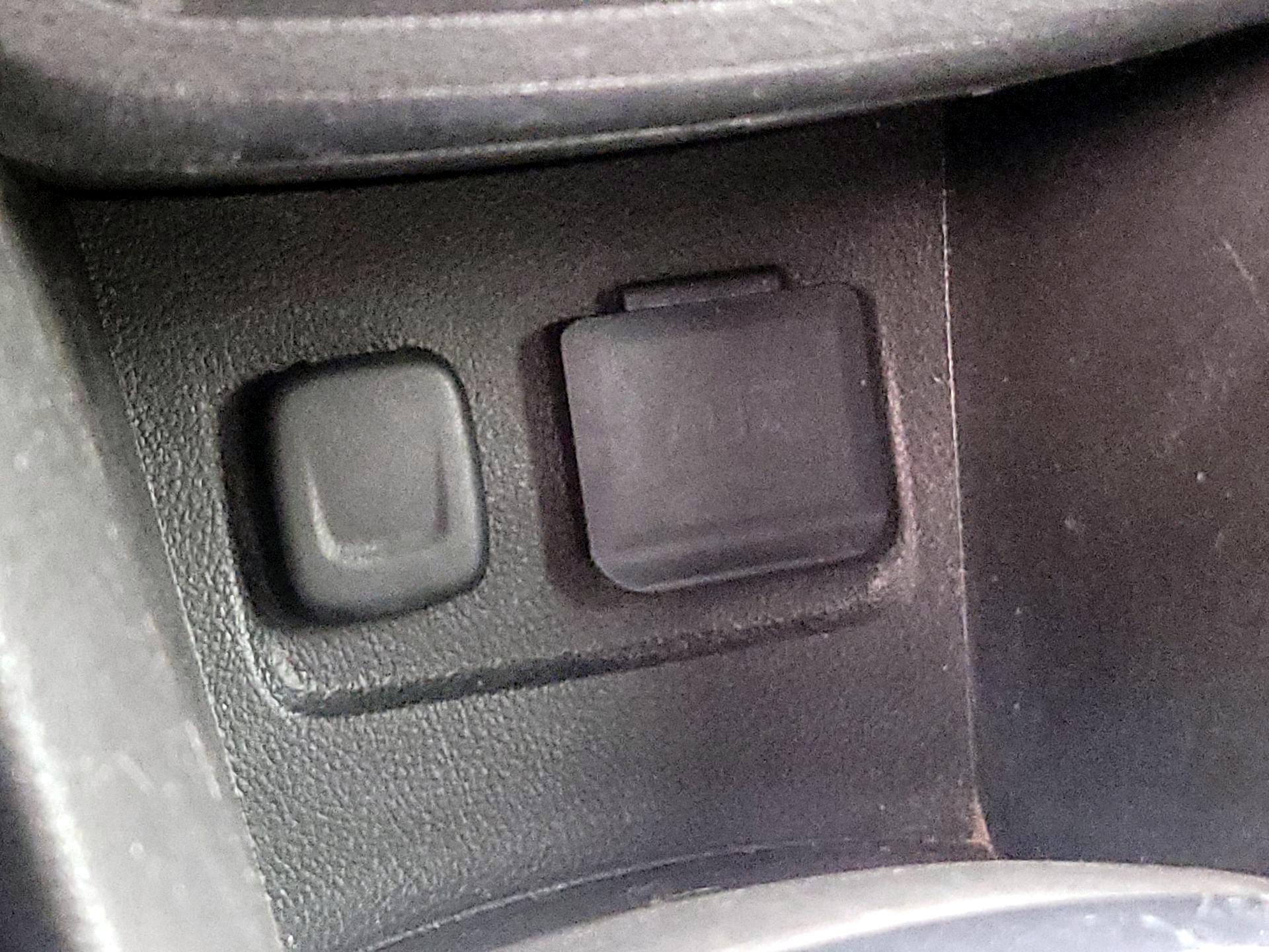 Thumbnail: 2016 Buick Encore - 18