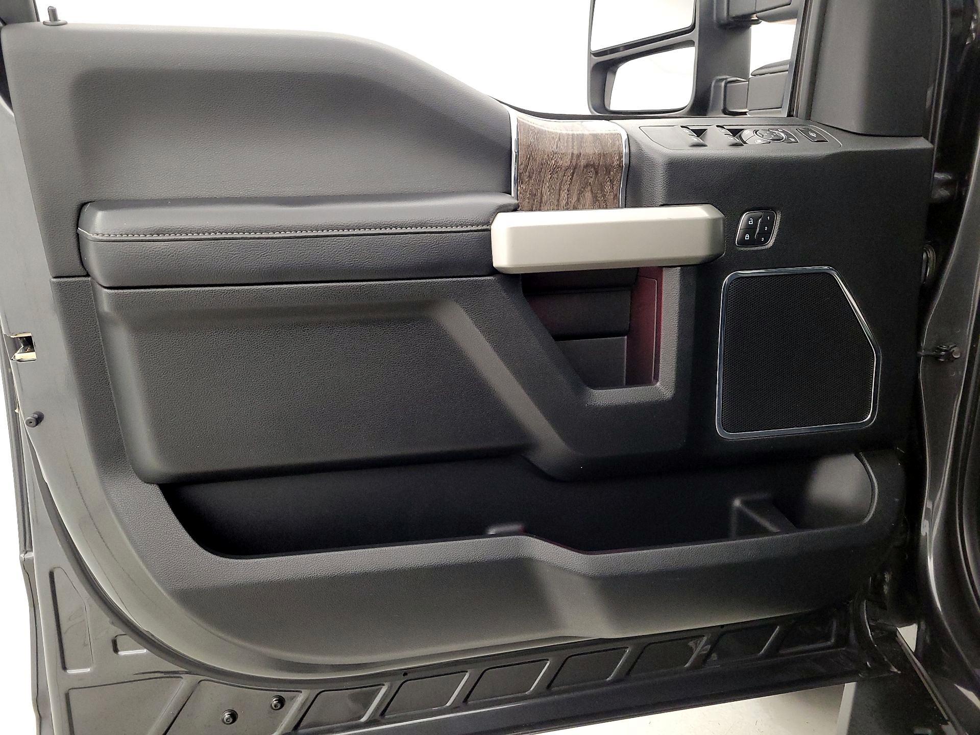 Thumbnail: 2017 Ford F-250 - 12