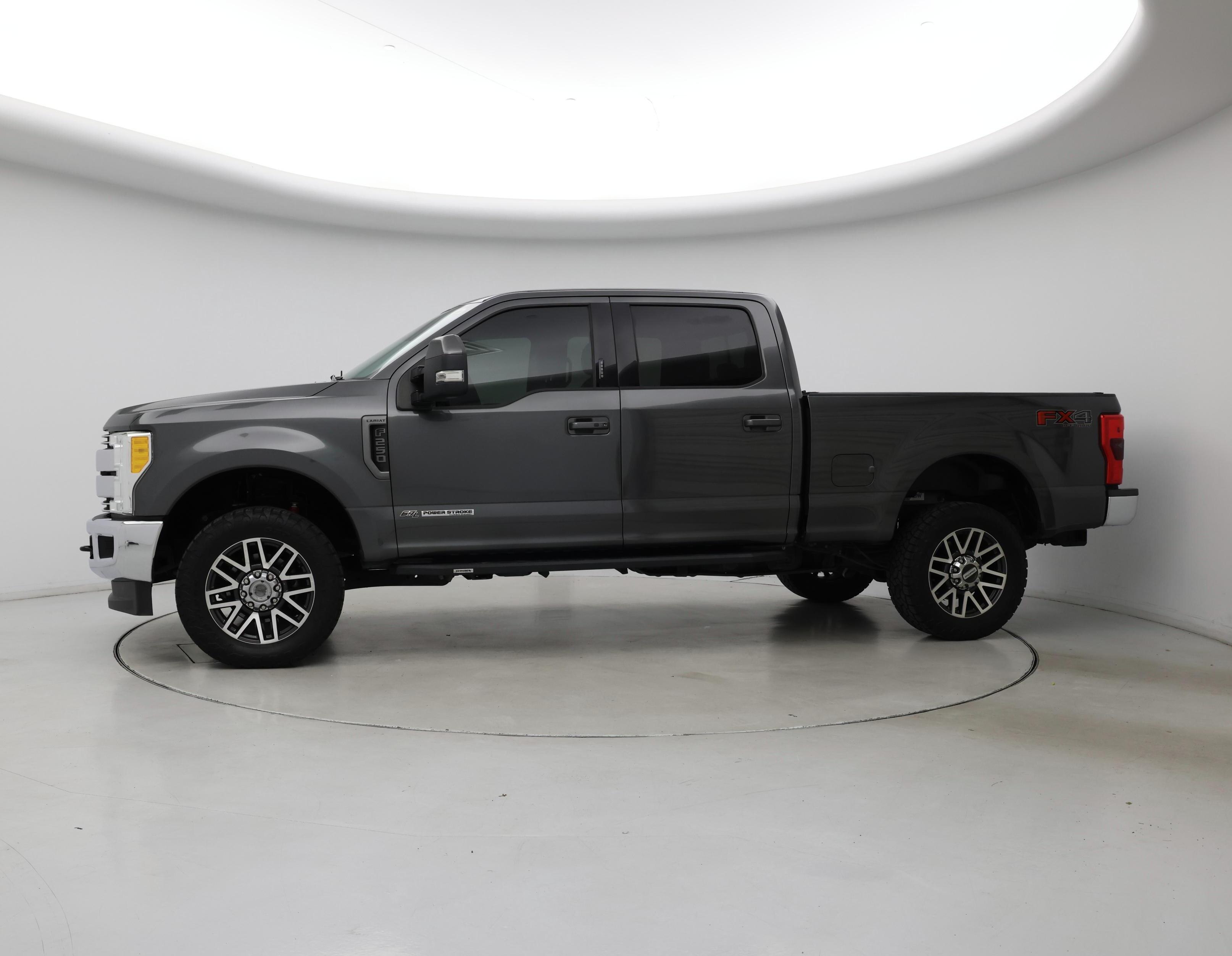 Thumbnail: 2017 Ford F-250 - 3