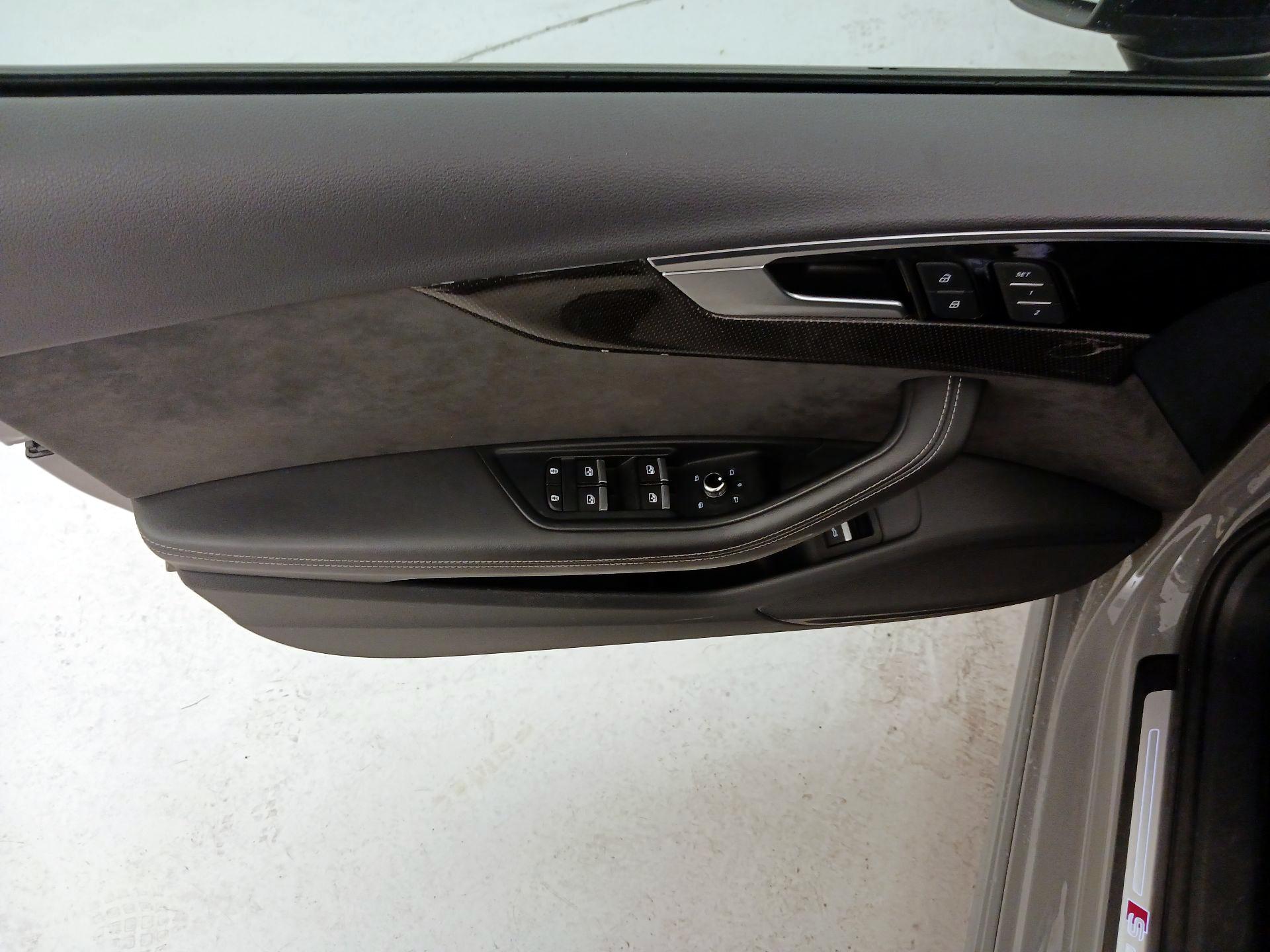 Thumbnail: 2020 Audi S4 - 12