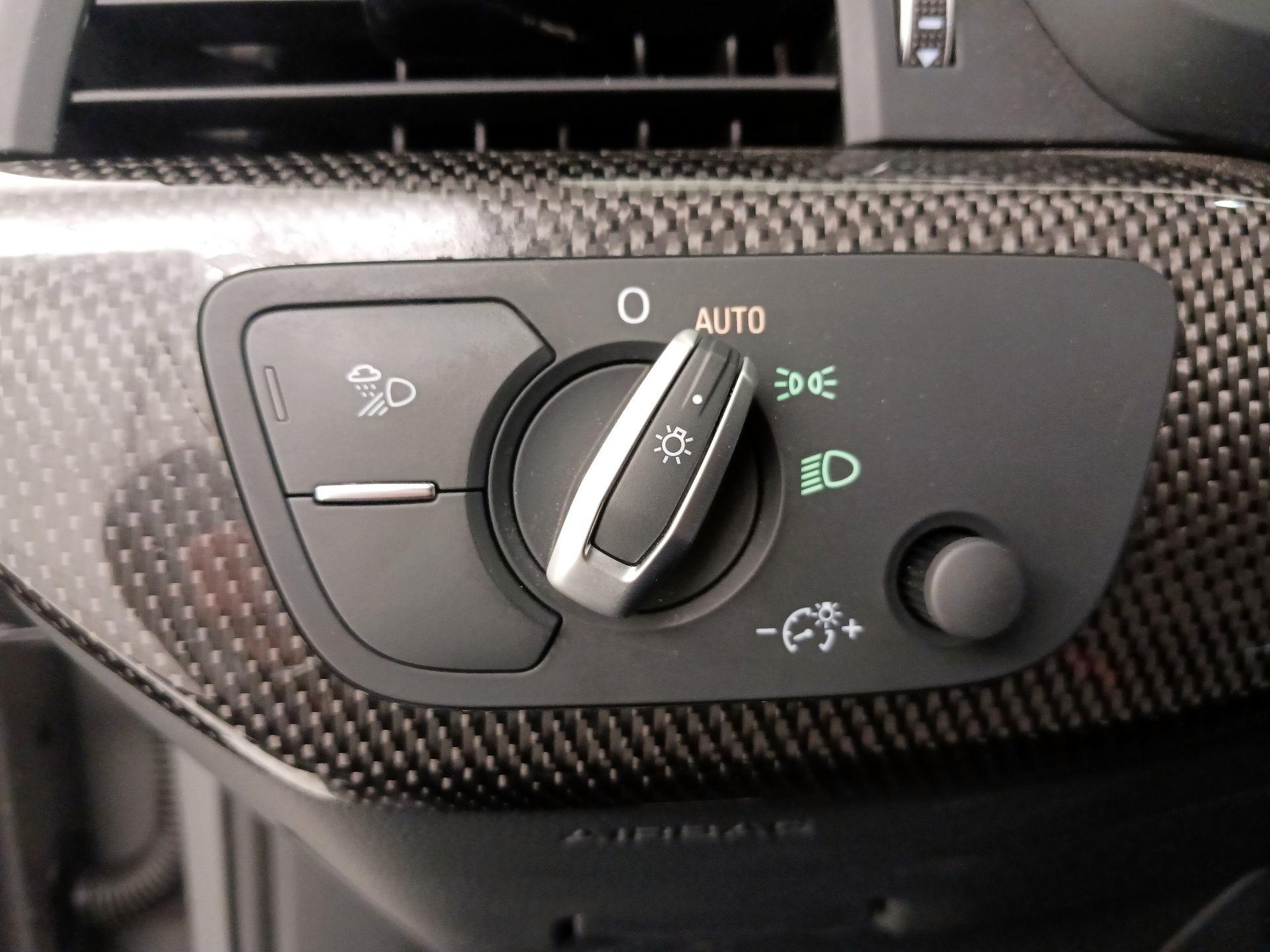 Thumbnail: 2020 Audi S4 - 13