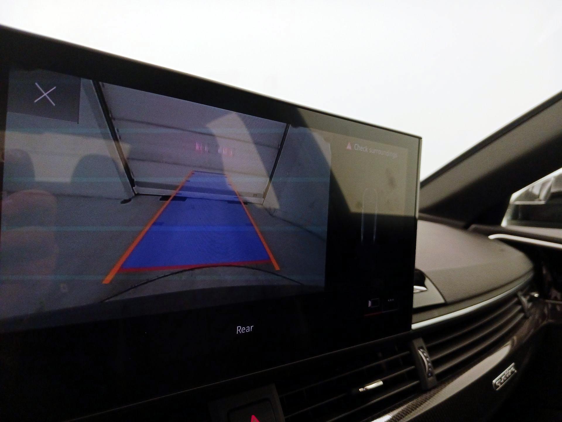 Thumbnail: 2020 Audi S4 - 14