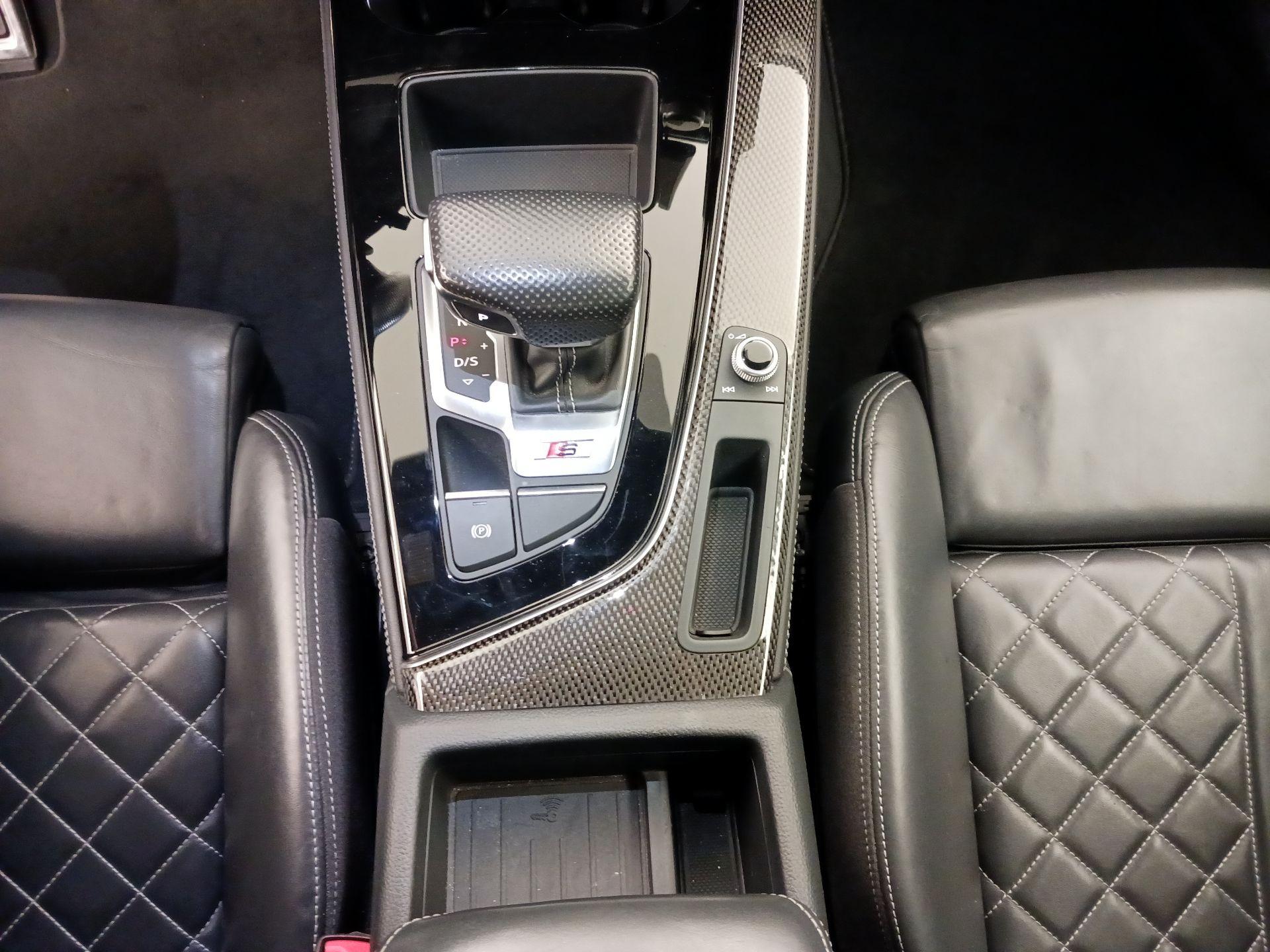 Thumbnail: 2020 Audi S4 - 17