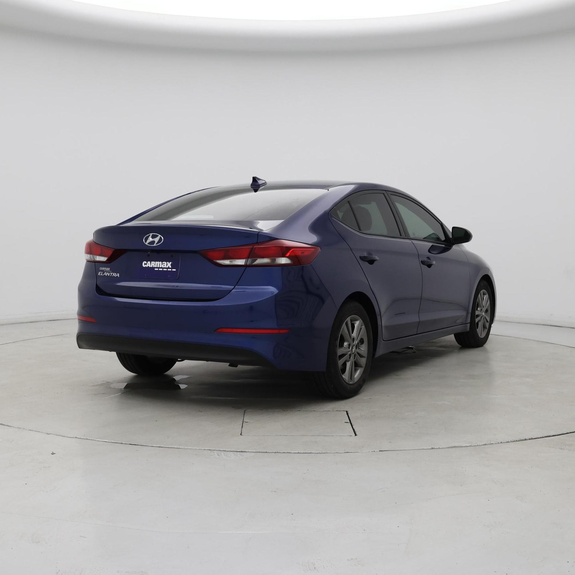 Thumbnail: 2018 Hyundai Elantra - 8