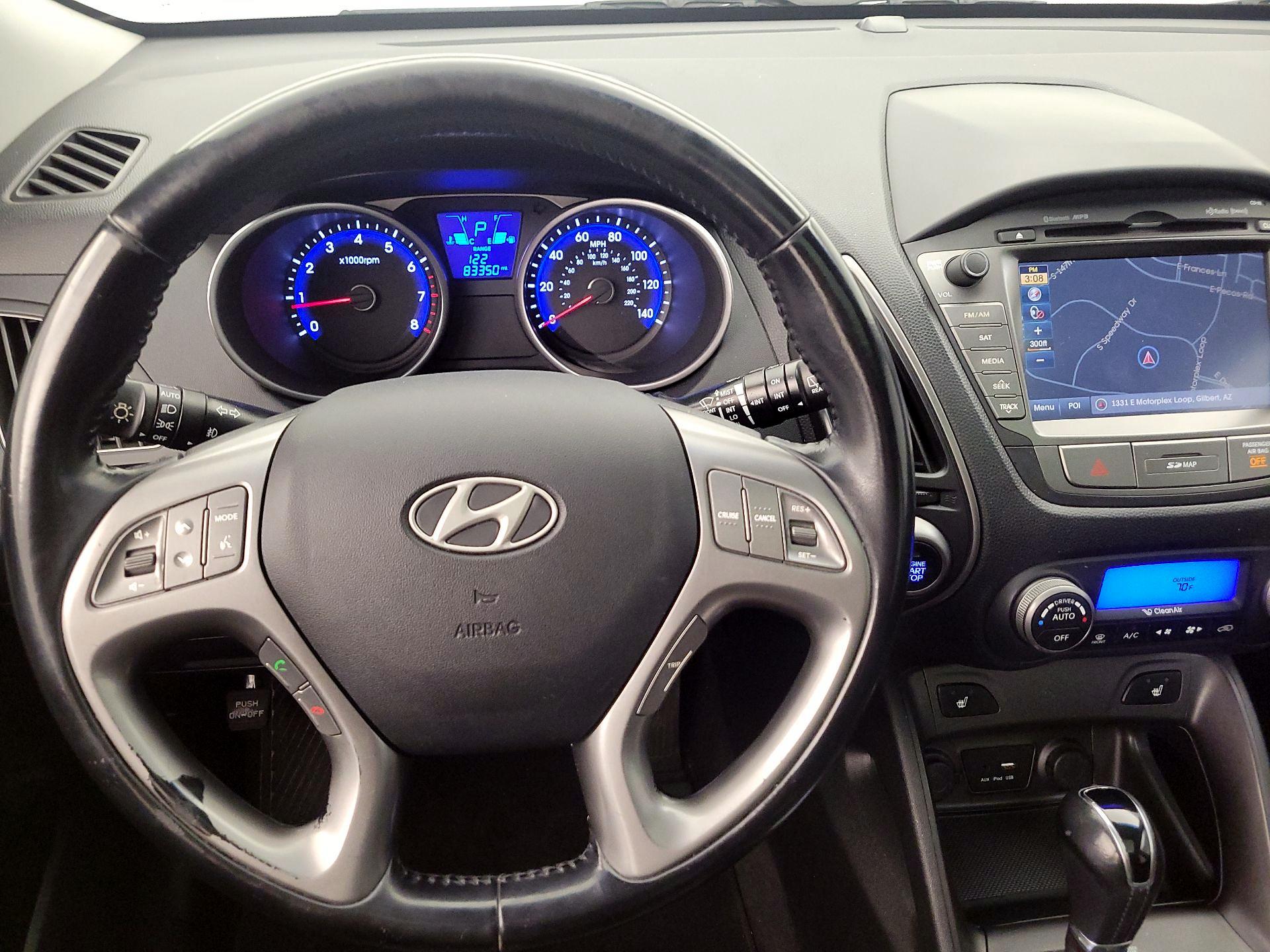 Thumbnail: 2015 Hyundai Tucson - 10