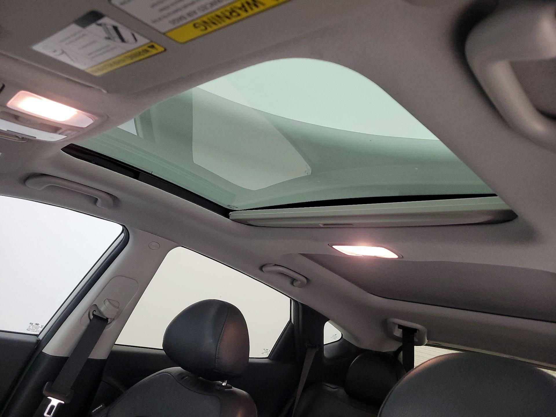 Thumbnail: 2015 Hyundai Tucson - 20