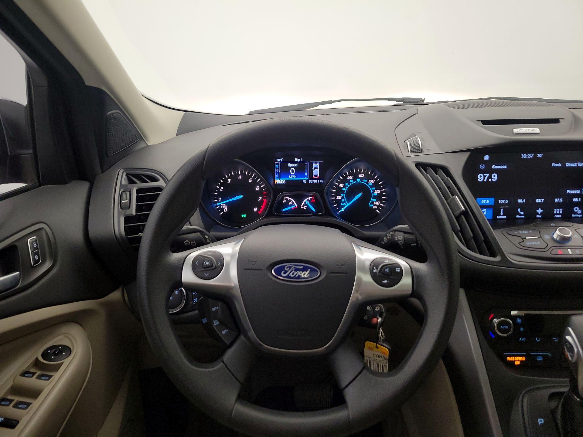 Thumbnail: 2016 Ford Escape - 10