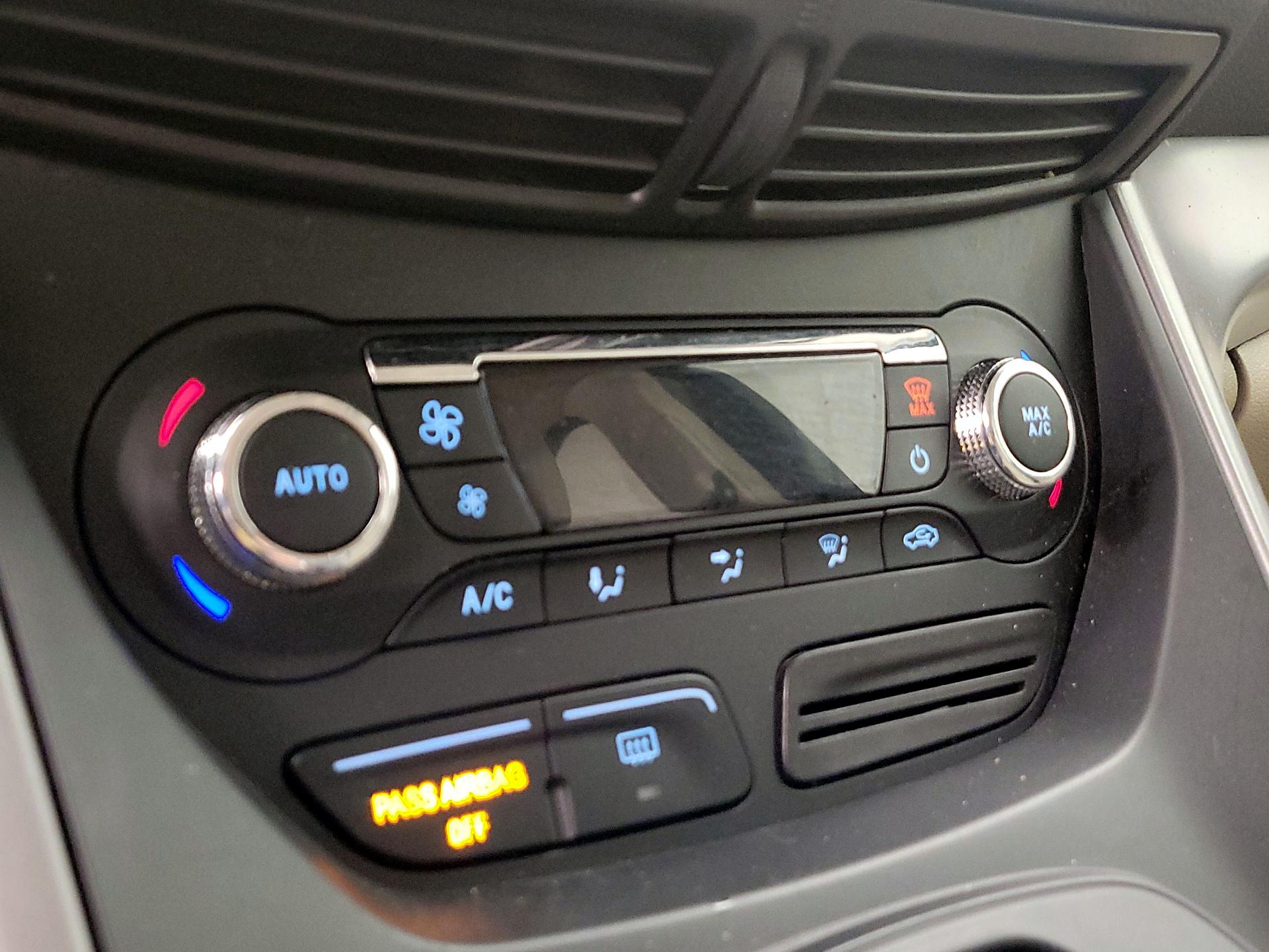 Thumbnail: 2016 Ford Escape - 16