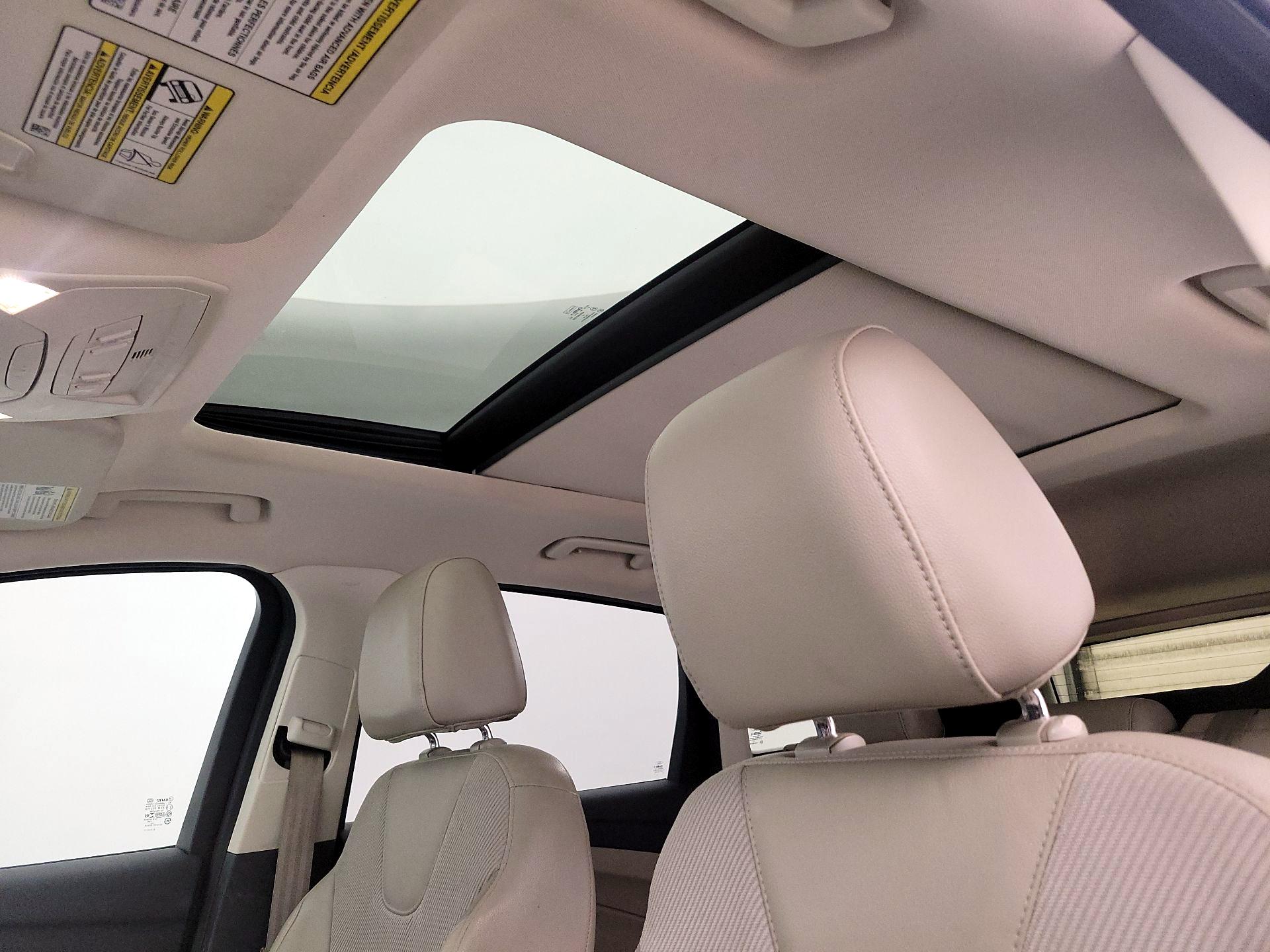 Thumbnail: 2016 Ford Escape - 19