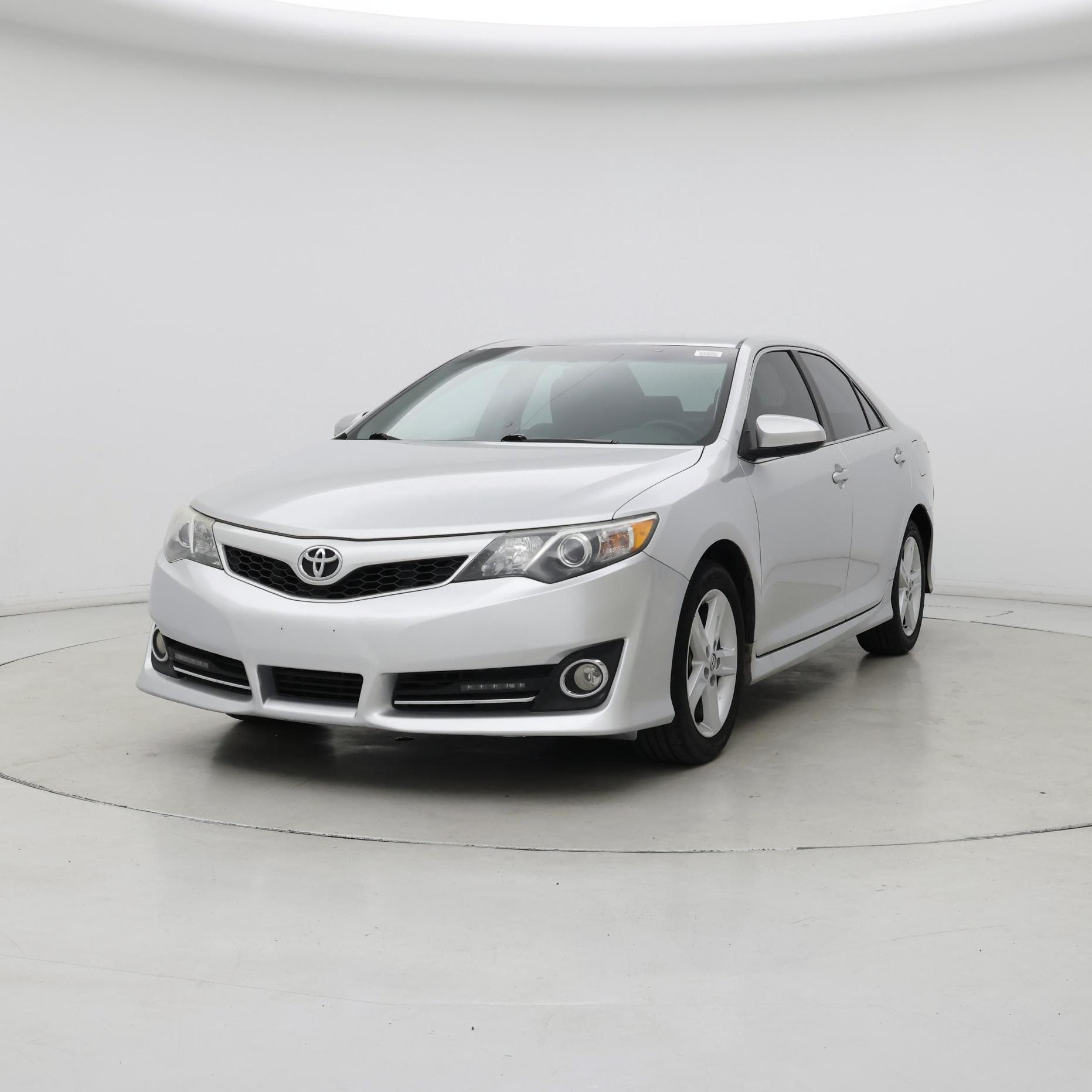 Thumbnail: 2014 Toyota Camry - 4