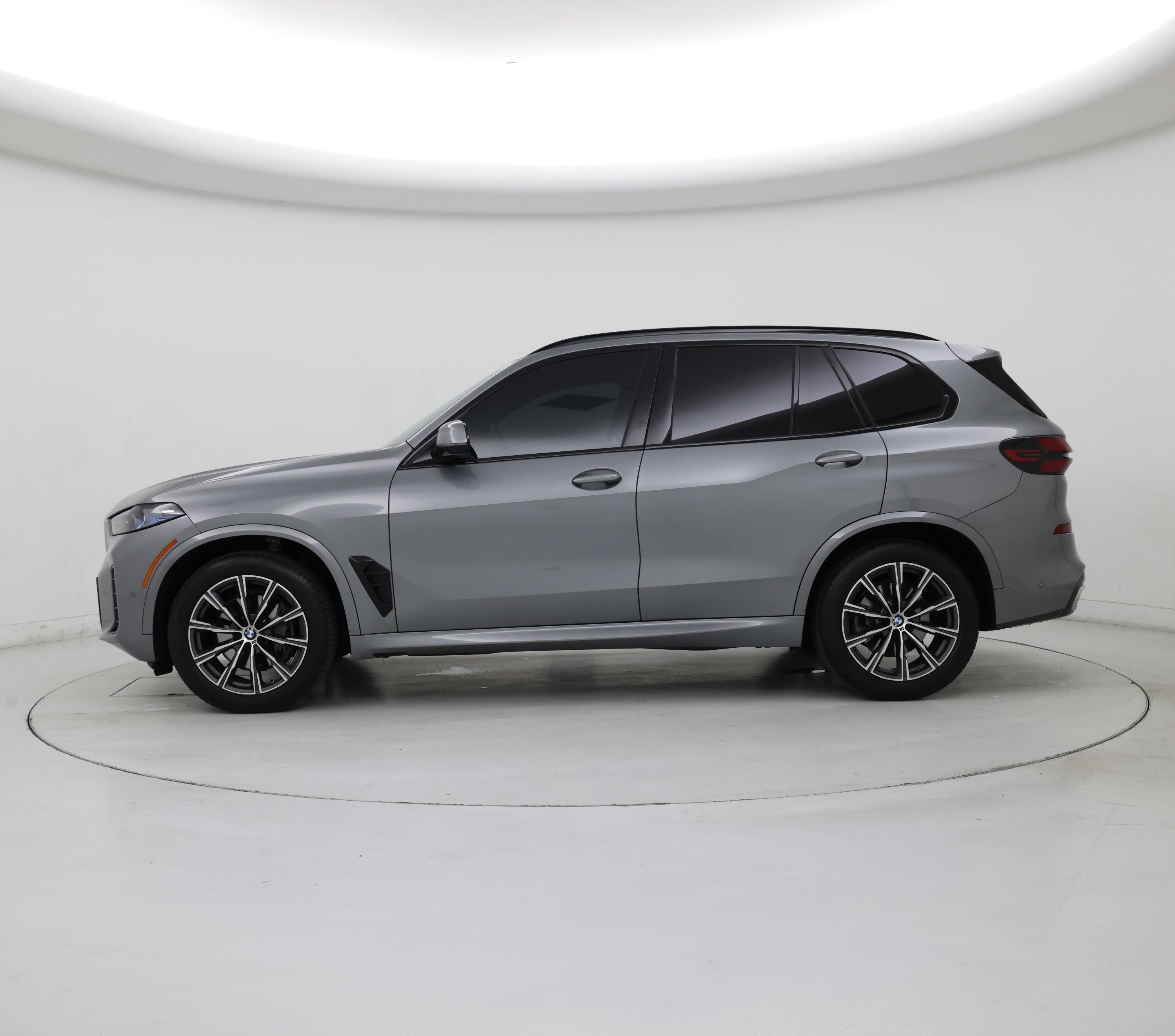 Thumbnail: 2024 BMW X5 - 3